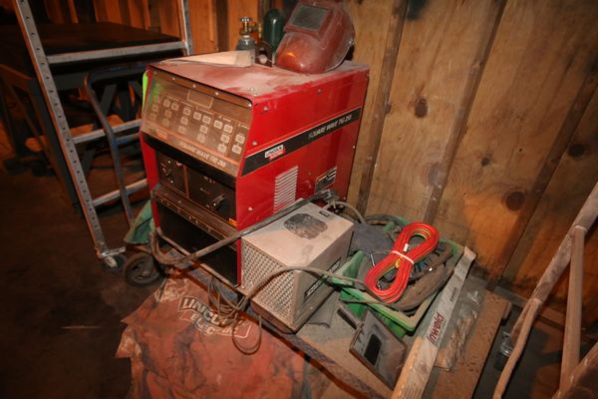 Lincoln Square Wave Tig 255 Welder, S/N 10023-U1970410835 with Cylinder, Welding Mask, Gloves, - Image 3 of 3