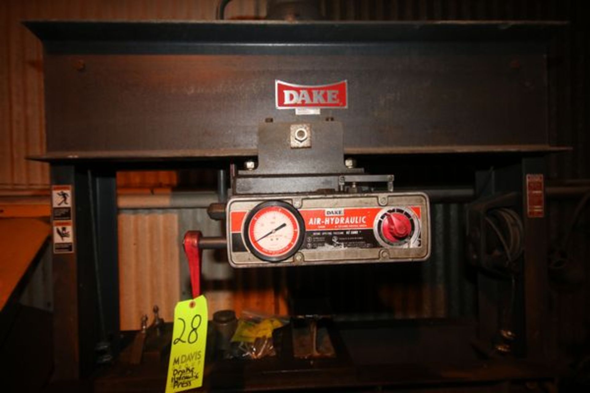 Dake Air Hydraulic Press, Model 6-475, S/N 191925 with Pump #2-63453, I-Beam and Support Die - Image 2 of 5