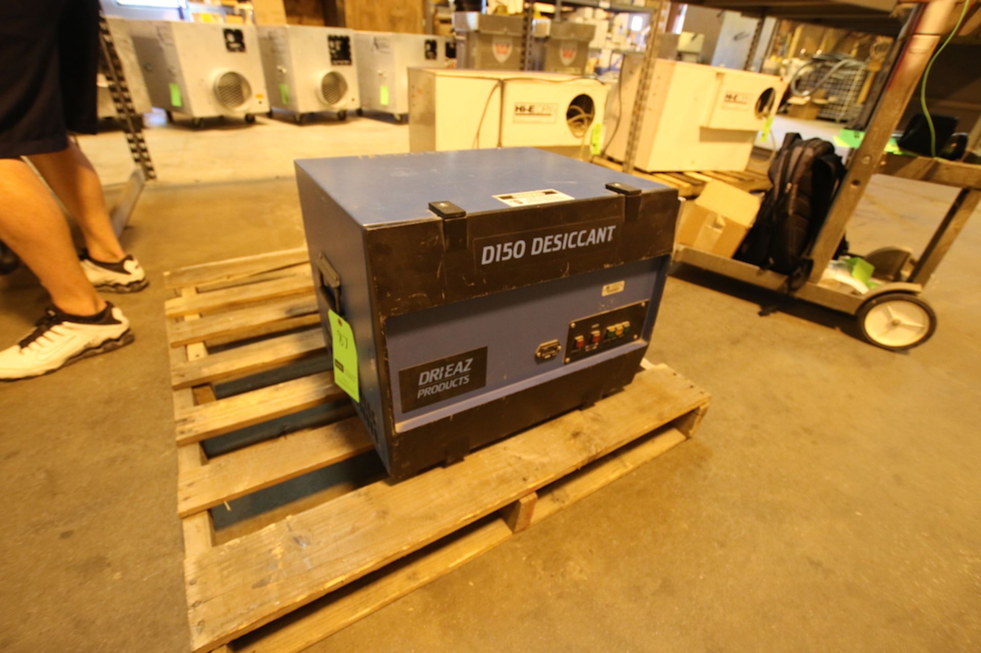 Drieaz Products D150 Desiccant Dehumidifier, Model HC-150RS, S/N 102/H.92, 120/120 V, Single Phase - Image 2 of 3