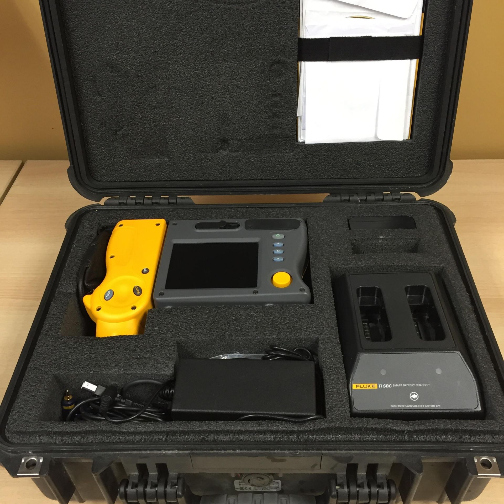 Fluke TIR2 FlexCam Thermal Imager, S/N 104211 with Case - Image 2 of 3