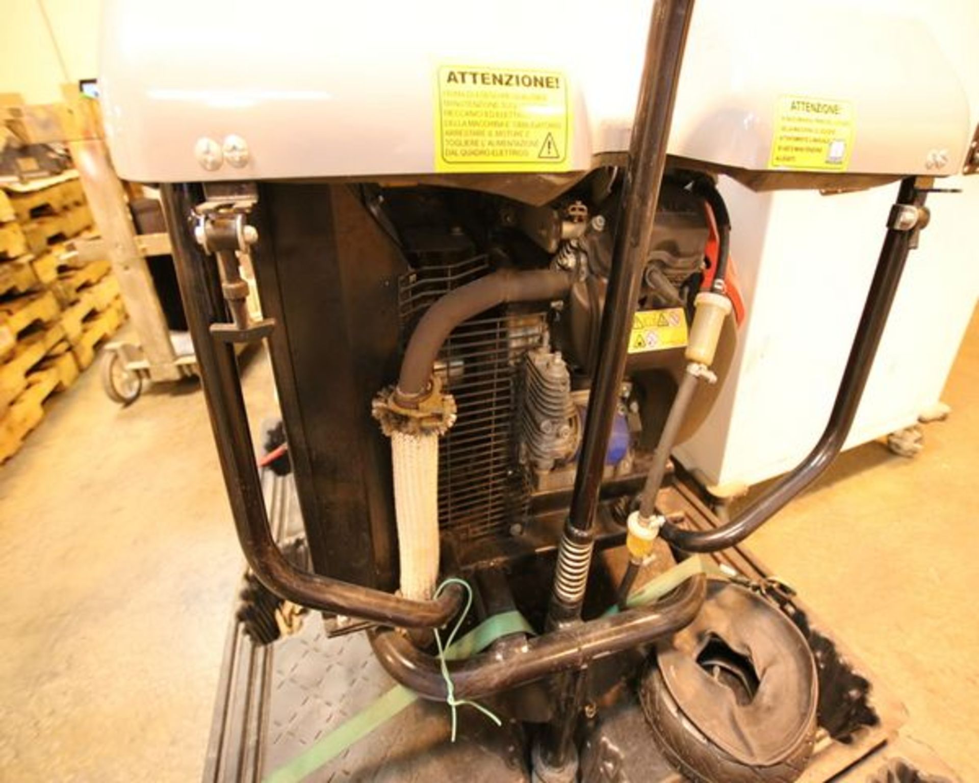 2011 Rotair VRK 200 Portable Air Compressor, S/N K41085, 159 PSI, IBIX, Equipped with Honda GX690 - Image 4 of 6