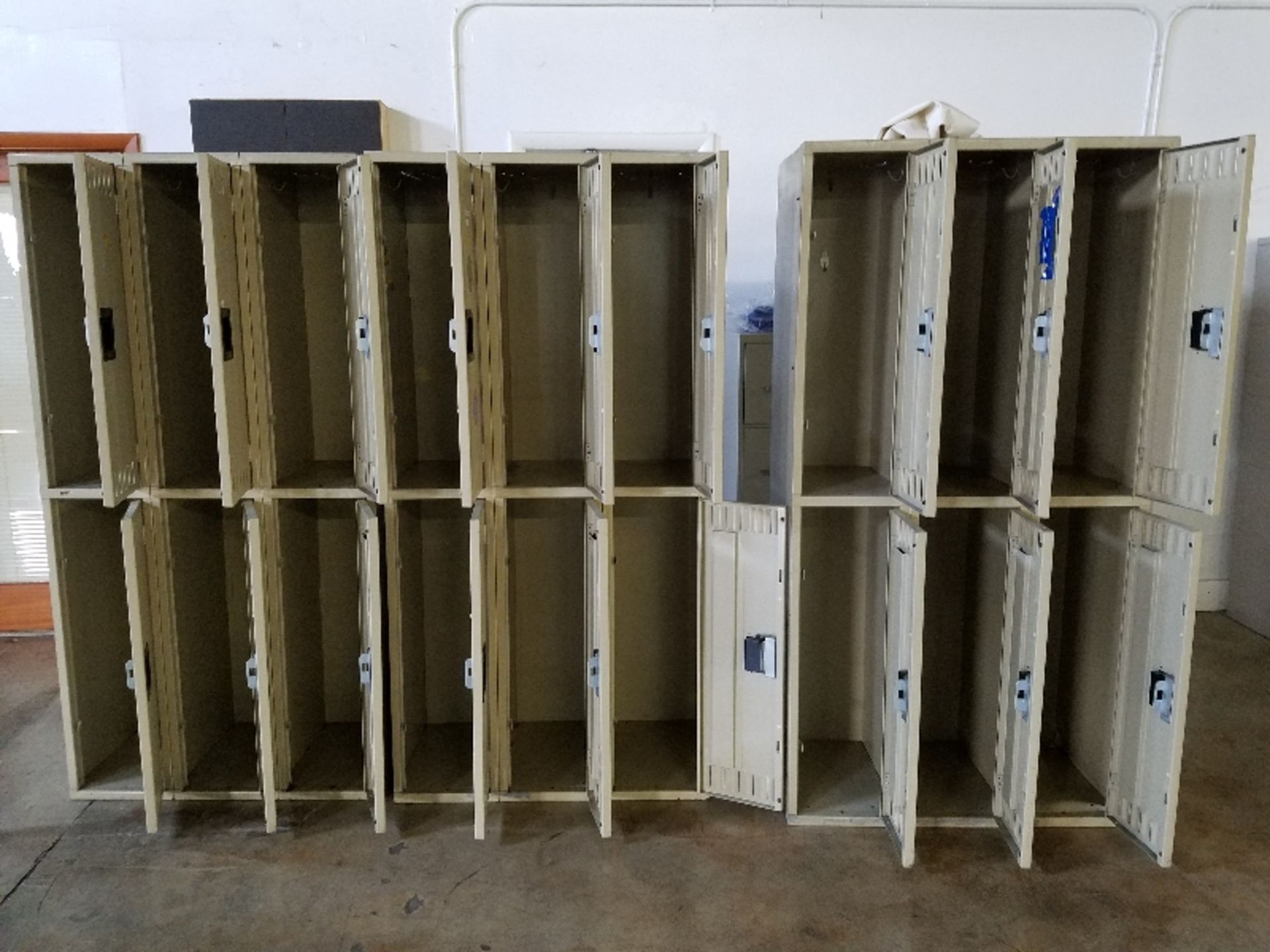 6-Section Locker Set, 72"X36"X18”