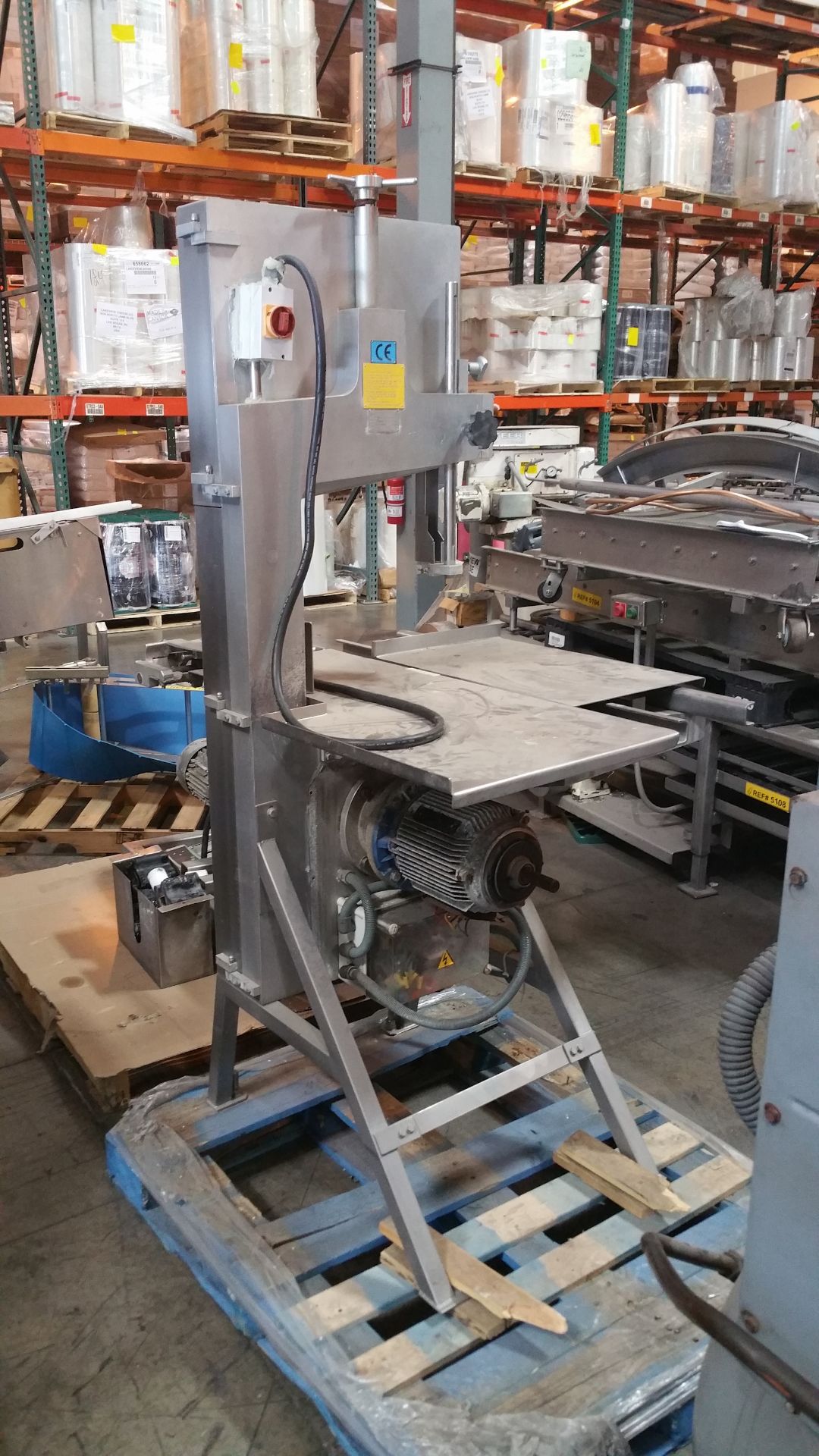 AEW all S/S Construction Band Saw with 3HP Motor Model 400M S/N LHS332896 (Located in Nevada)