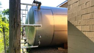 Walker 8000 Gallon S/S Vertical Mixing Tank, Stainless, Dome Top/Dish Bottom, Side Mounted Agitator,