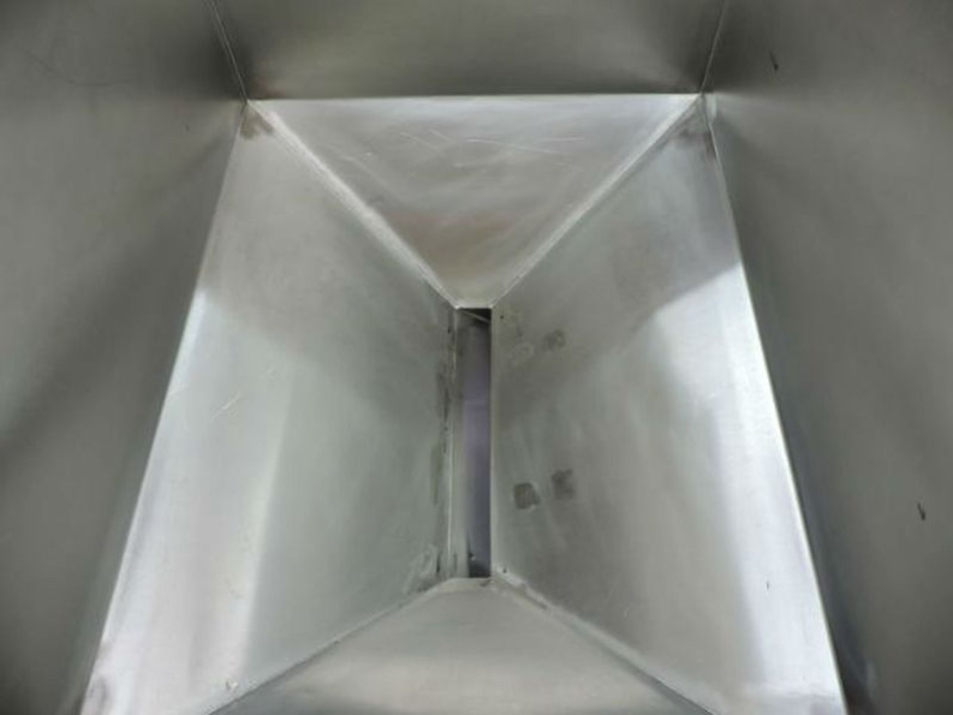 Stainless Steel Vibratory Feeder - NO RESERVE - Vibratory Feeders. Hopper Size: 23" X 29" X 17" - Image 3 of 3