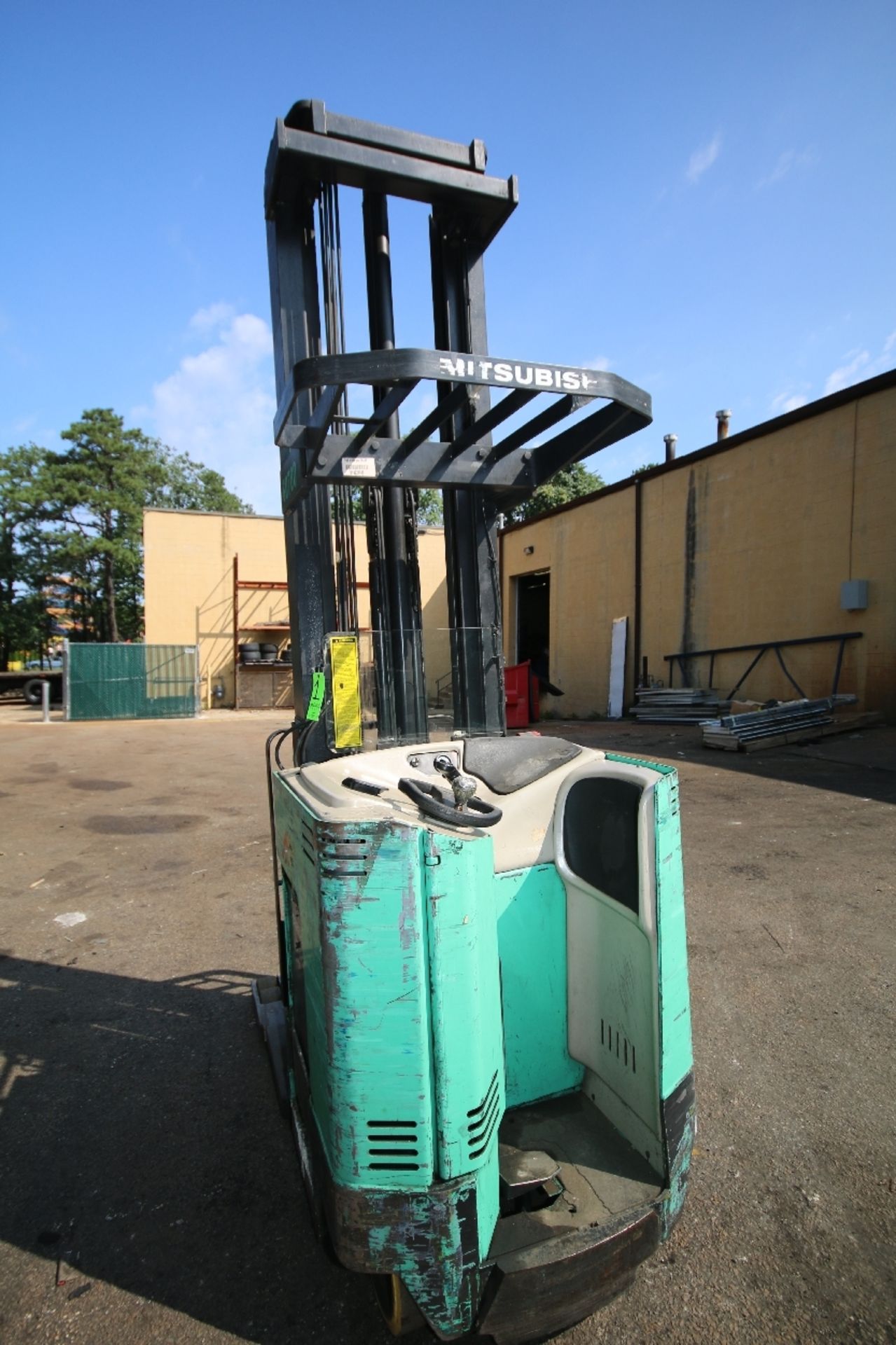 Mitsubishi Stand-Up Narrow Aisle Reach Forklift, M/N ESR36, S/N 1ESR360780, 2,750-4,000 lb. - Image 5 of 7