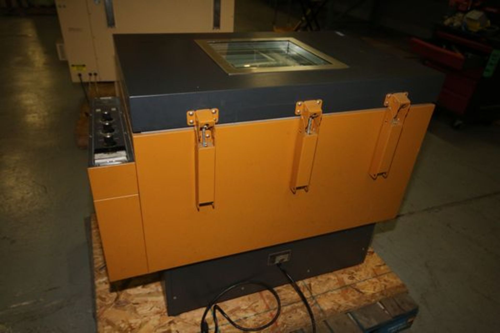New Brunswick Scientific Controlled Environment Incubator Shaker, M/N G-25R, S/N 583138, 115V, 1 PH, - Image 5 of 6