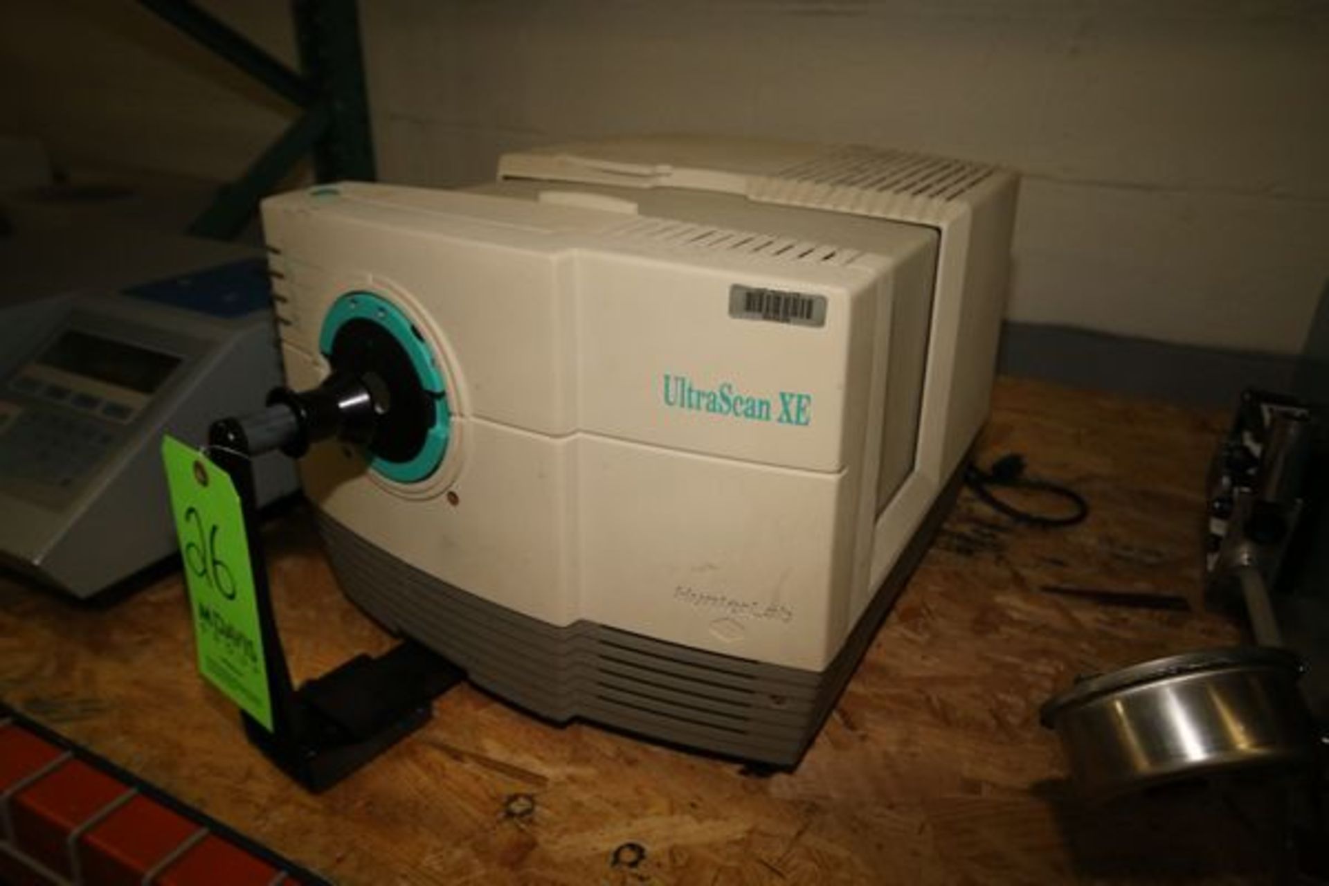 HunterLab UltraScan XE Spectrophotometer, S/N 2074, with 14" Long x 4" Wide x 6 1/2" High Scanning