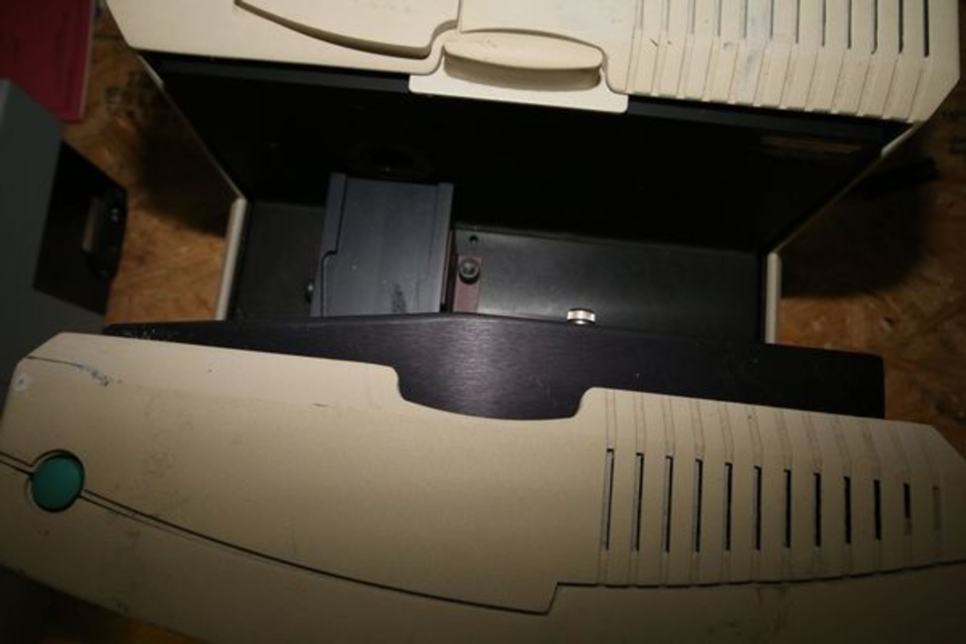 HunterLab UltraScan XE Spectrophotometer, S/N 2074, with 14" Long x 4" Wide x 6 1/2" High Scanning - Image 2 of 2