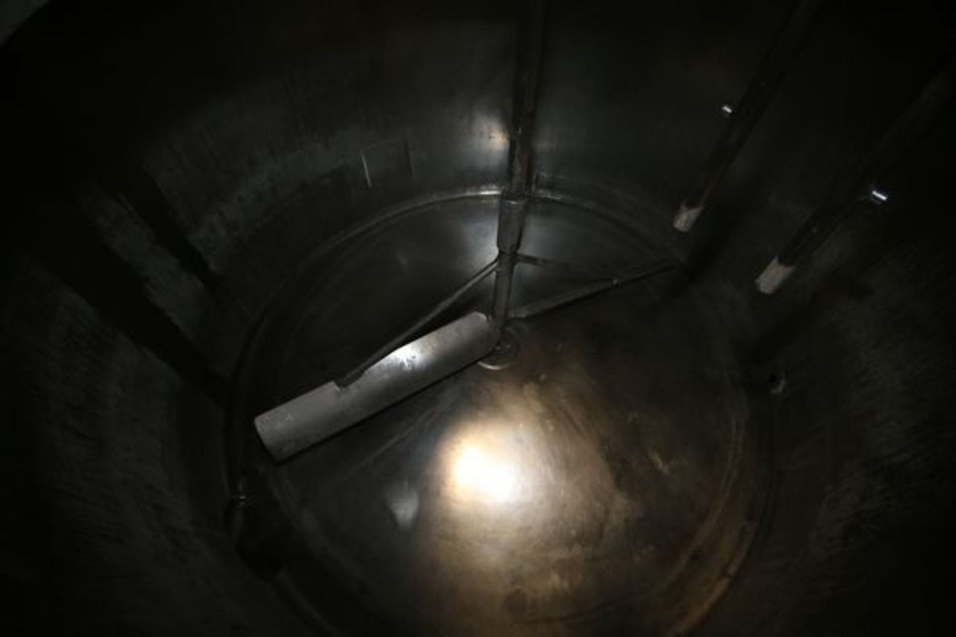 Approx. 600 Gallon Dome-Top Sloped-Bottom Processor with Bottom Sweep Prop Agitation, Approx. Tank - Image 3 of 5