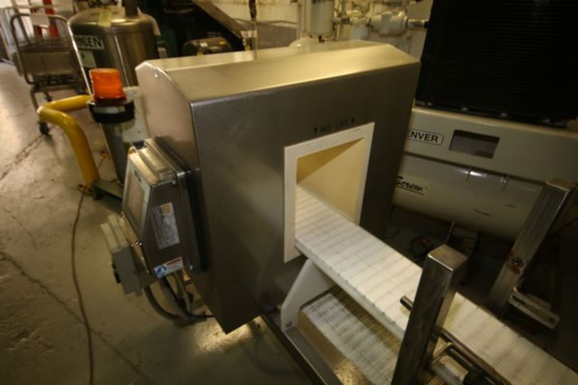 Eriez Metal Detector, Model EZDSP, S/N148058, Mounted on 81" L x 7" W Conveyor with Leeson ½ HP - Image 2 of 3