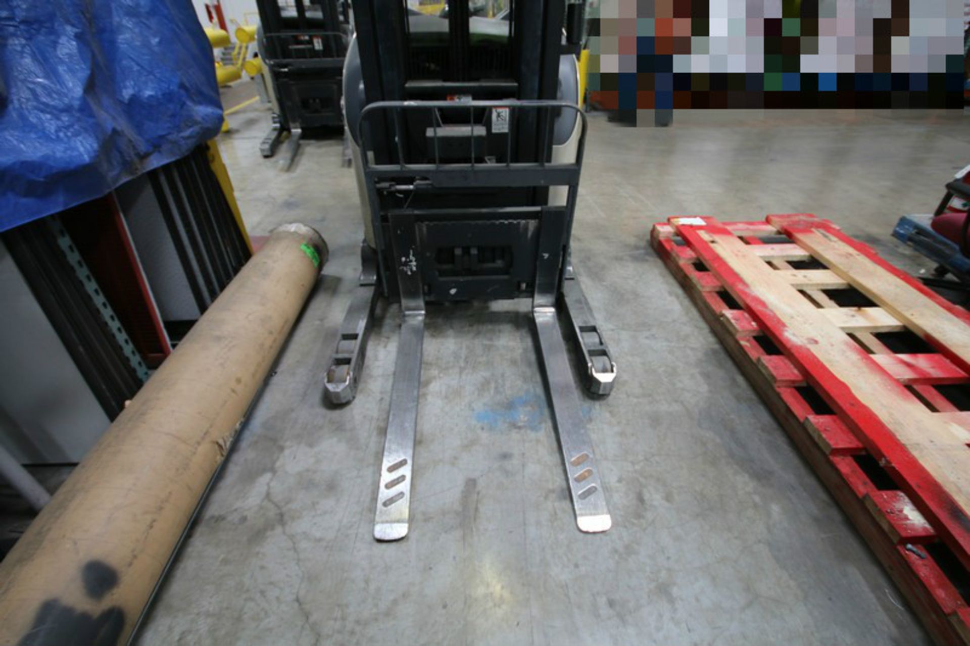 CROWN Stand Up Forklift, Model RD5220, S/N 1A322007 , Long Reach Fork Extenders, Side Shift - Image 3 of 6