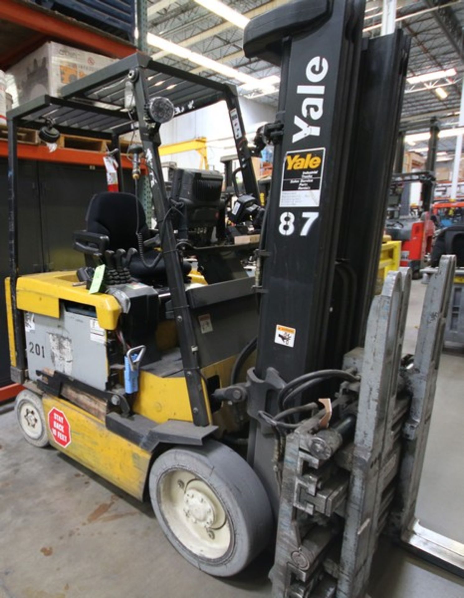 YALE, 3 Stage Mast Forklift, Model ERC060, S/N E108V08497V, 4,900lbs Capacity, 187.8 inch Load - Image 6 of 16