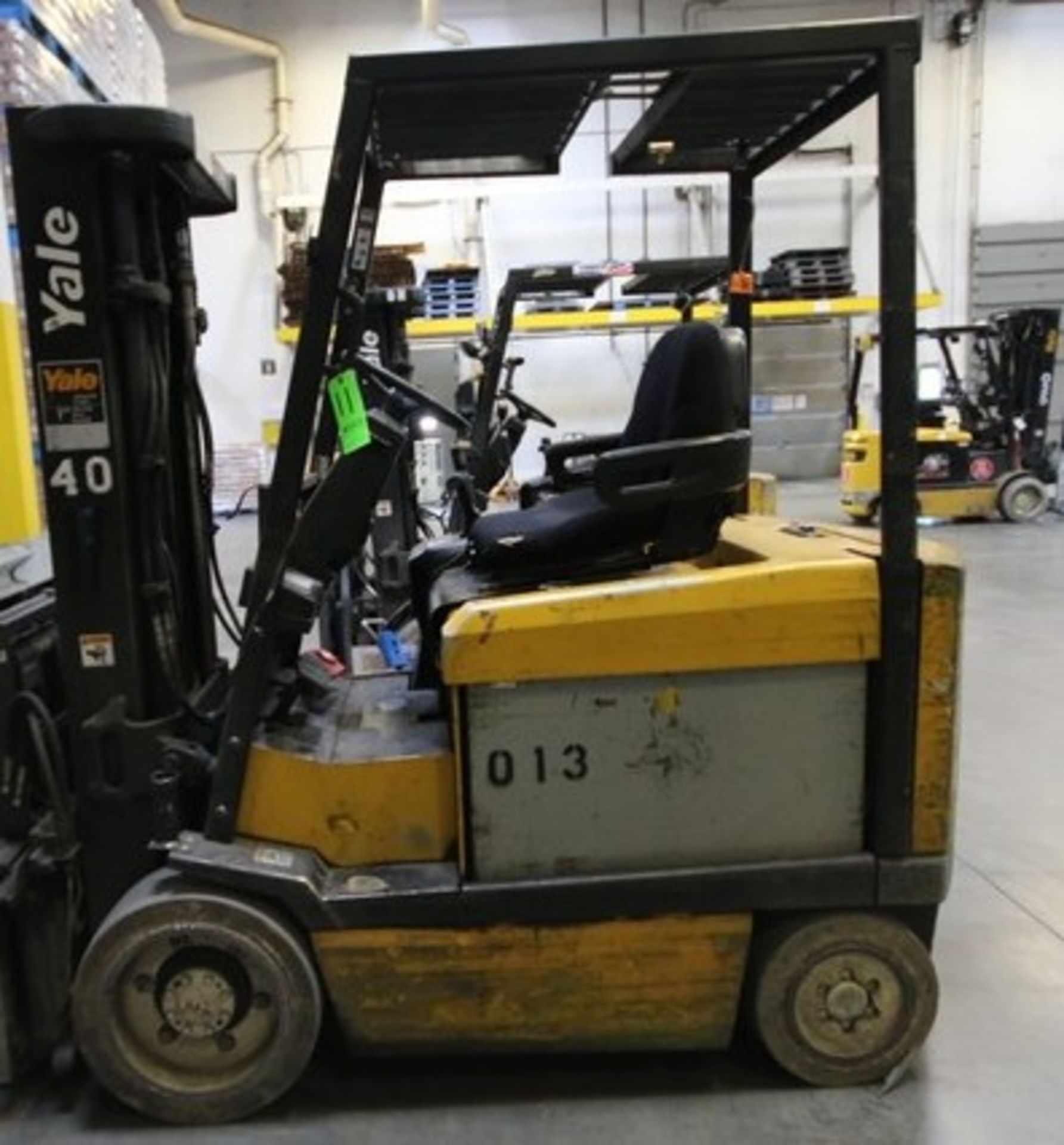 YALE, 3 Stage Mast Forklift, Model ERC060, S/N E108V08478V, 4,400lbs Capacity, 187.8 inch Load - Image 2 of 7