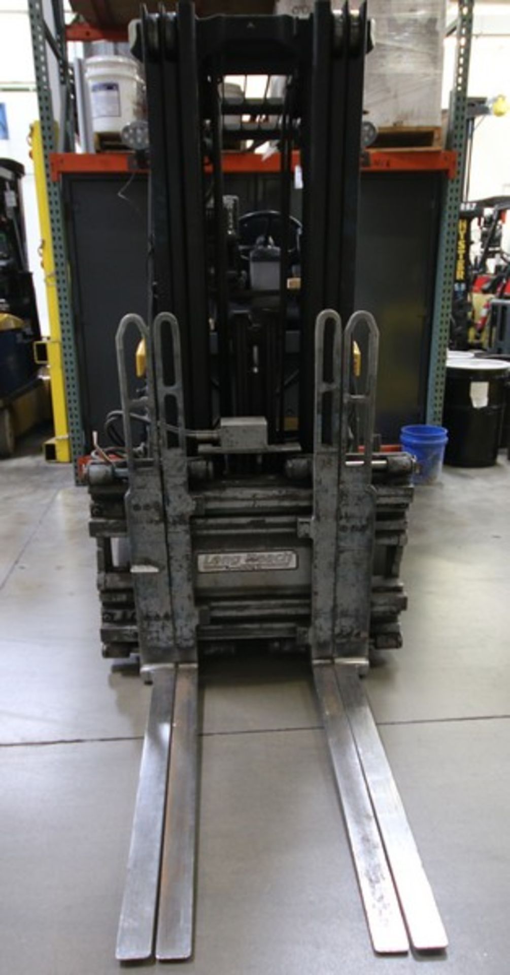 YALE, 3 Stage Mast Forklift, Model ERC060, S/N E108V08497V, 4,900lbs Capacity, 187.8 inch Load - Image 4 of 16