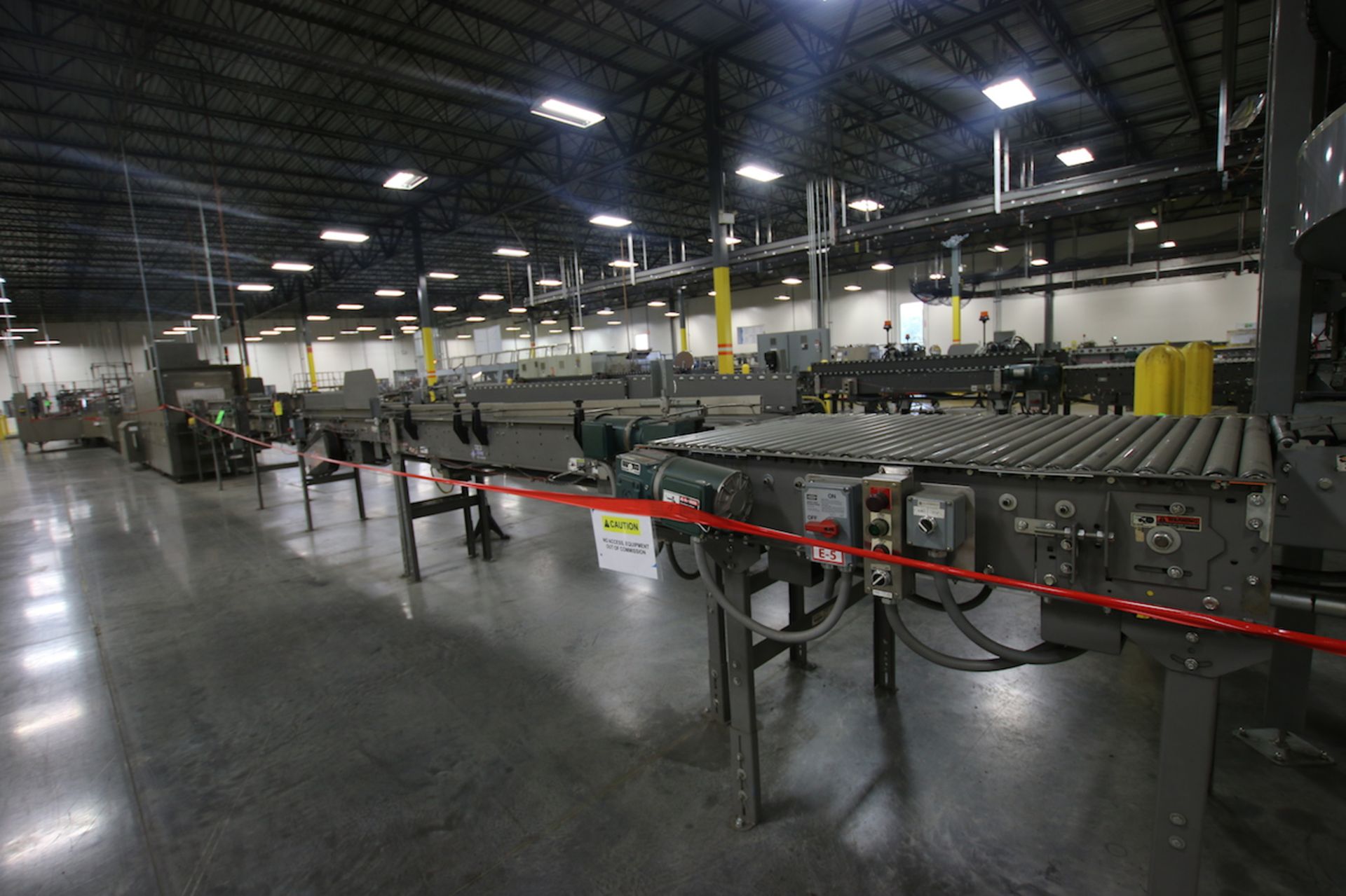 Alvey Case Conveyer, Roller and Belt, Approx 50' L, Approx Max 26" W (Located in TN)***RDBL