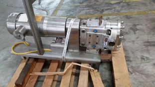 Stainless Steel Waukesha Positive Displacement Pump 2.5in IN 2.5in OUT Model: 060 U2C S/N: