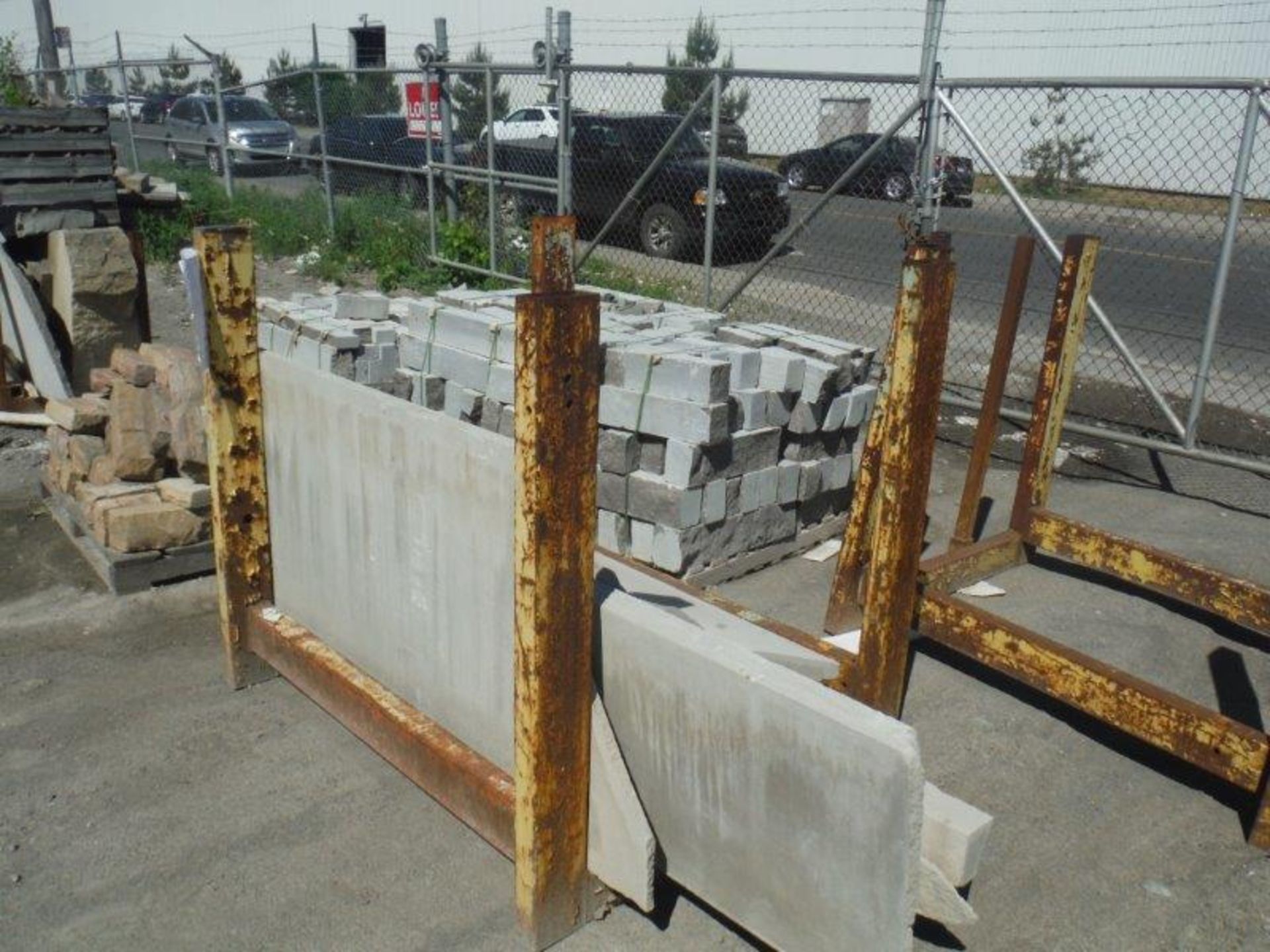 PALLETS OF ASSORTED NATURAL STONE, C/W (4) RACKS - (EXTERIOR) - Image 2 of 5