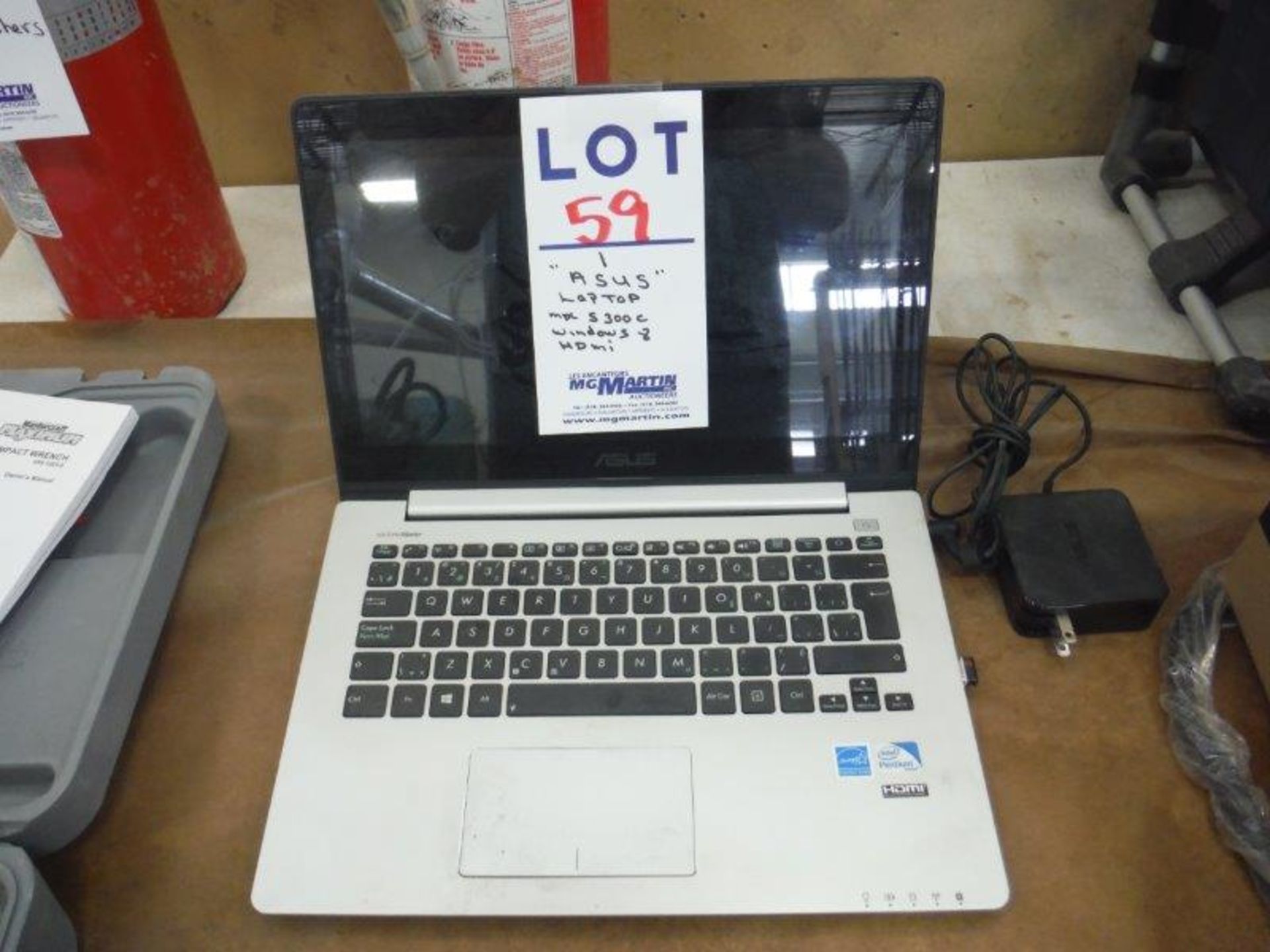 "ASUS" LAPTOP COMPUTER, MODEL S 300C