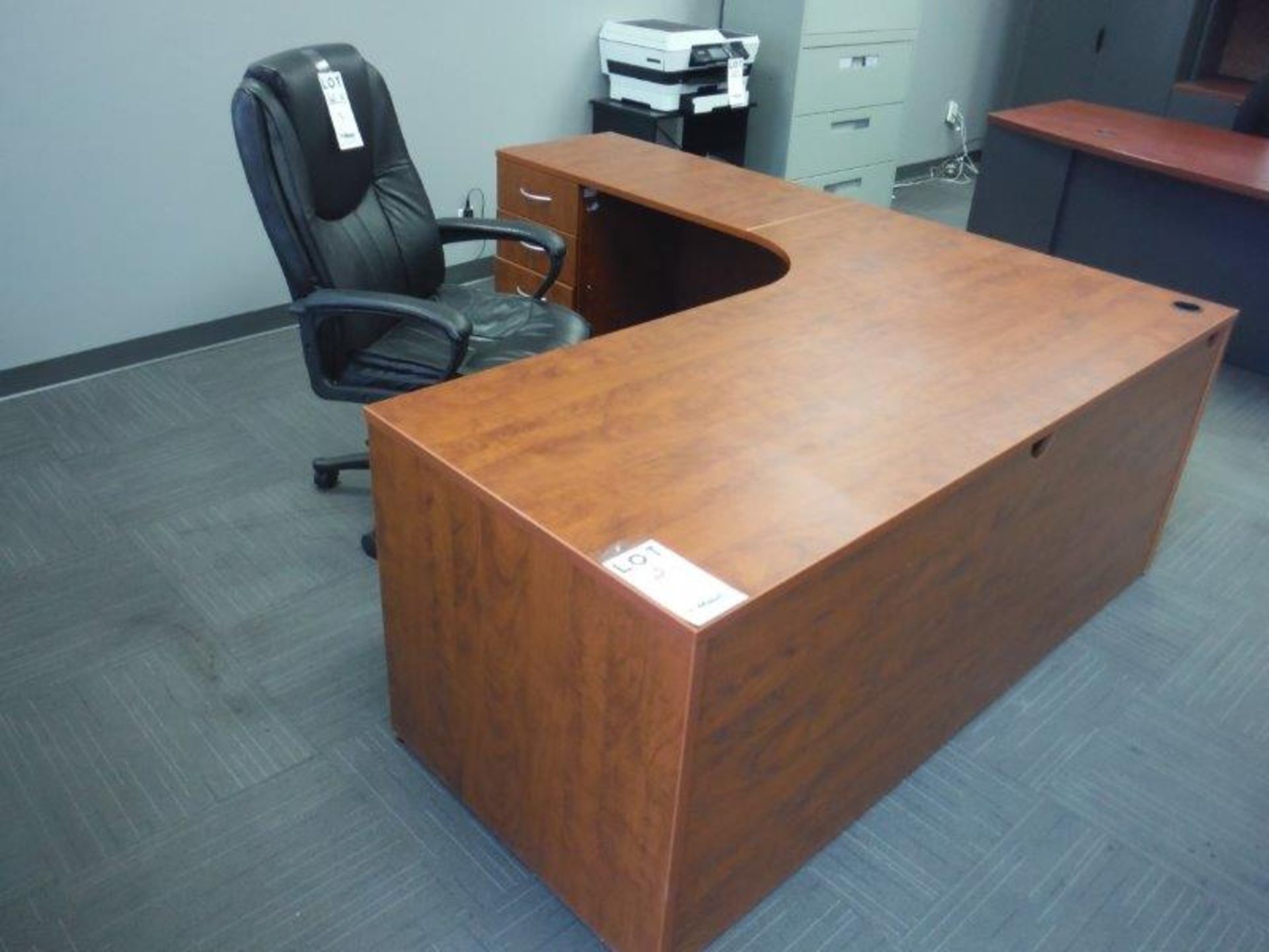 "L" SHAPE EXECUTIVE DESK /w FILING CABINET UNIT WALNUT FINISH /w HIGH BACK SWIVEL CHAIR - Image 2 of 3