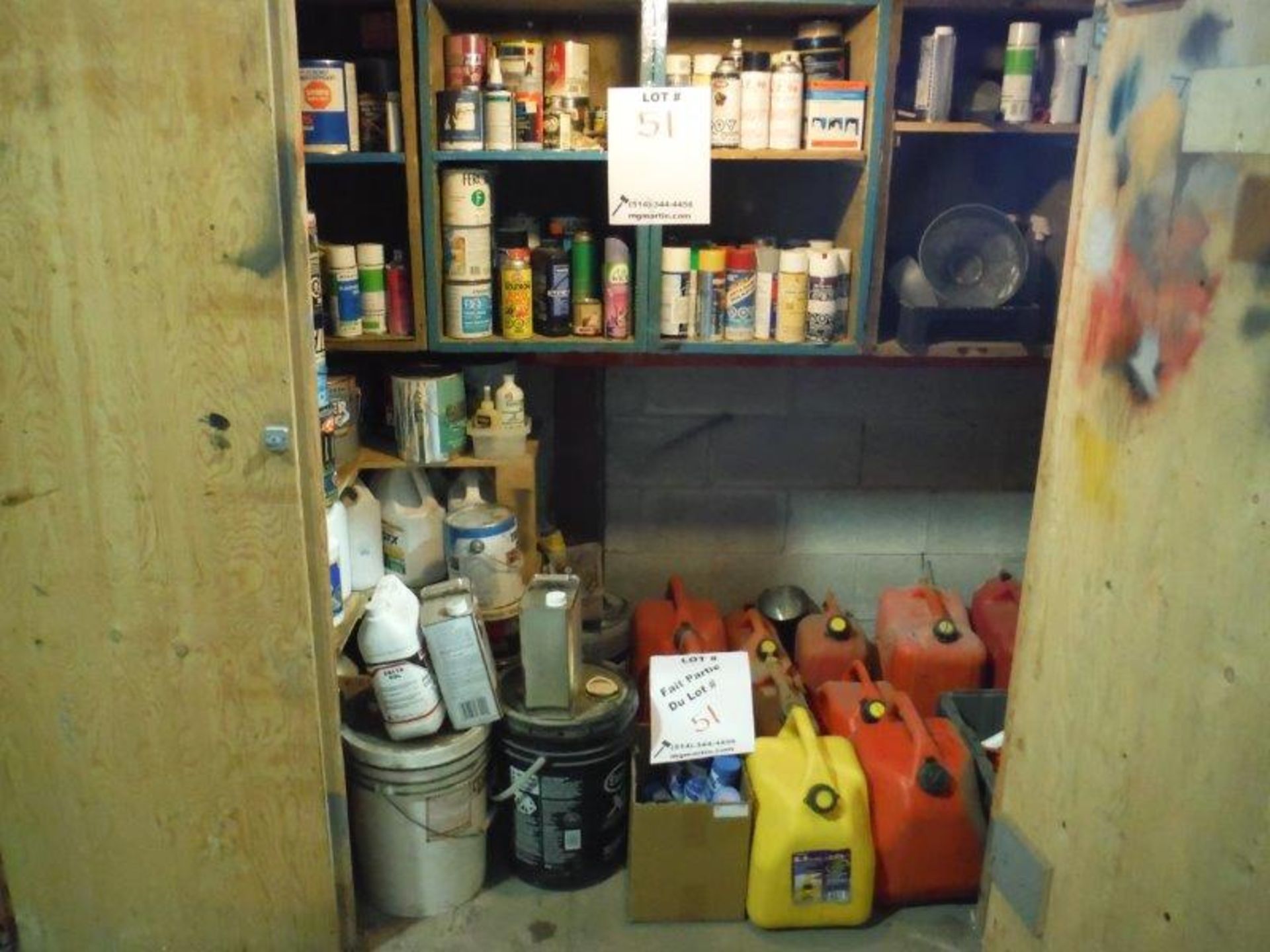 LOT: ASSORTED PAINTS, THINNERS, VARNISH REMOVER, SOLVENTS, GAS CONTAINERS, OILS, ETC…