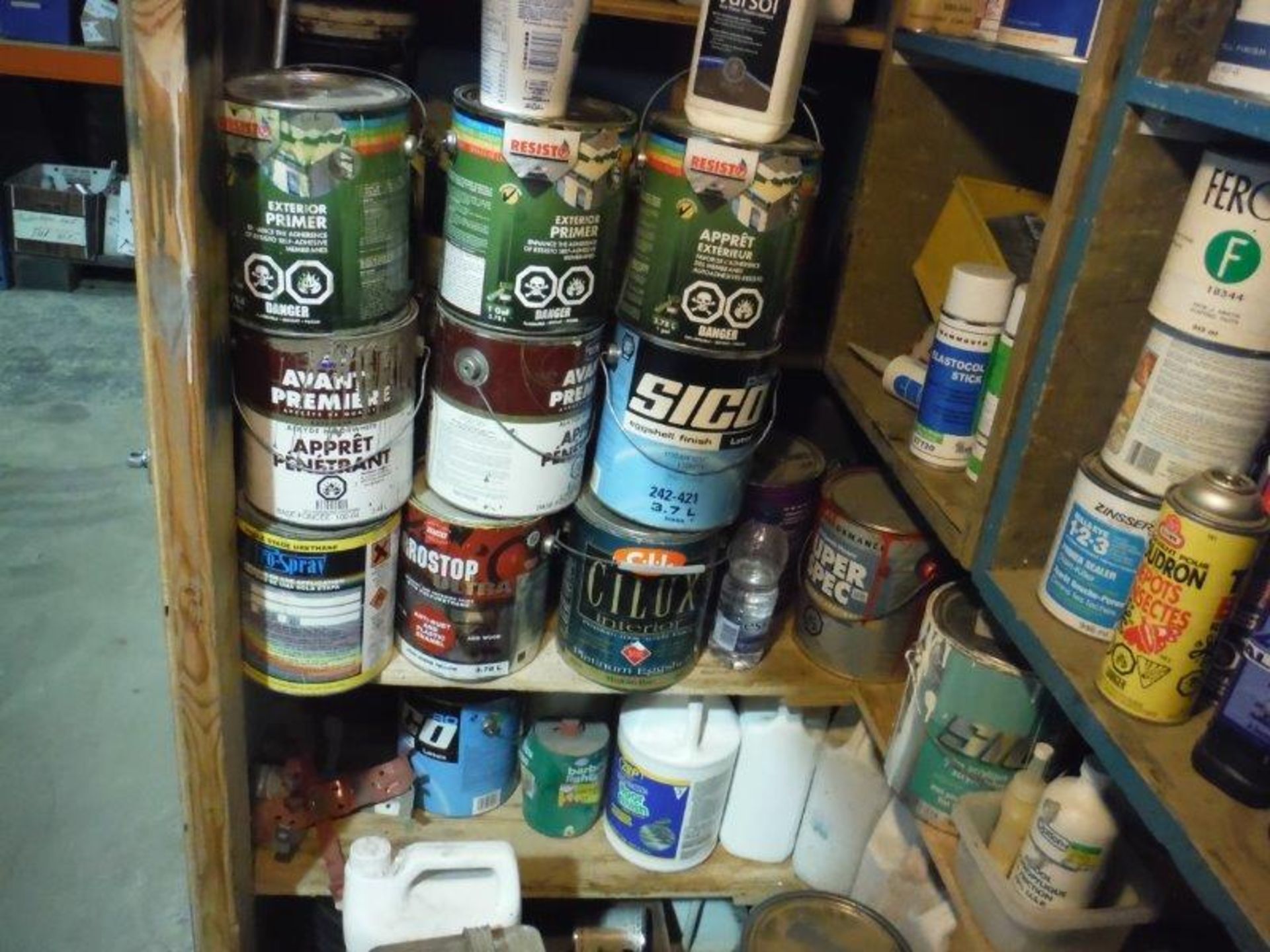 LOT: ASSORTED PAINTS, THINNERS, VARNISH REMOVER, SOLVENTS, GAS CONTAINERS, OILS, ETC… - Image 2 of 6