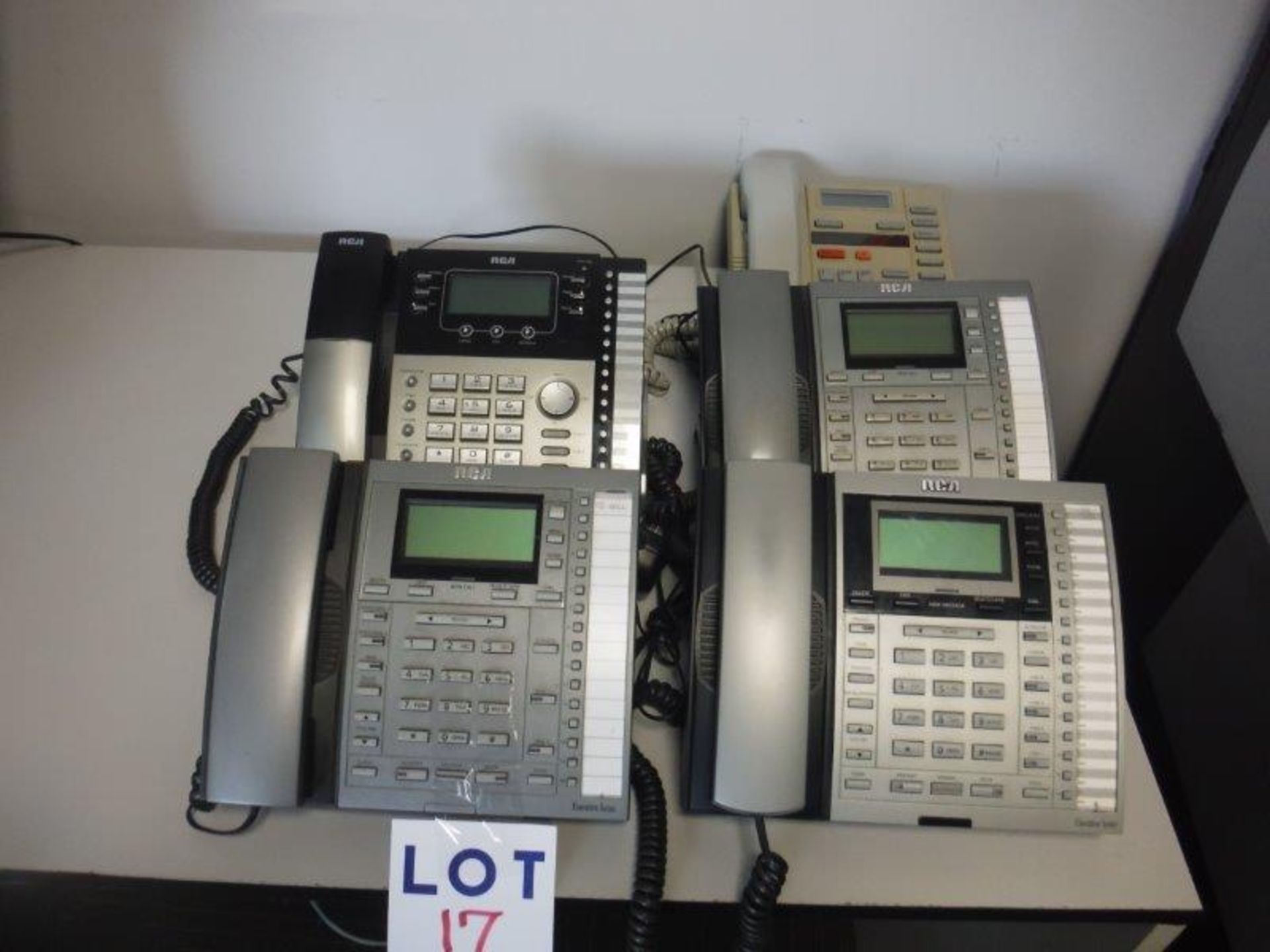 LOT: ASSORTED "PHONES" 4 x RCA, 1 x NORTHERN TELECOM