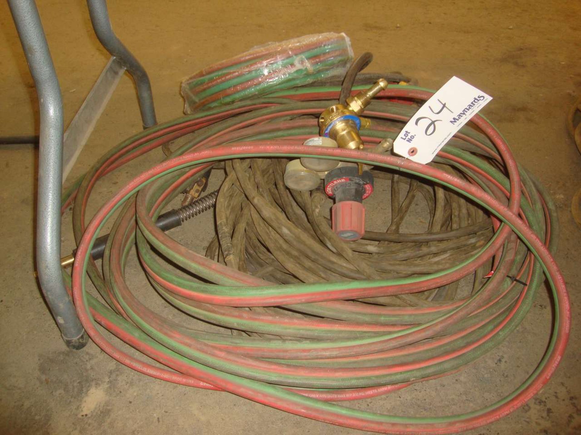 Lot of oxy/act hose