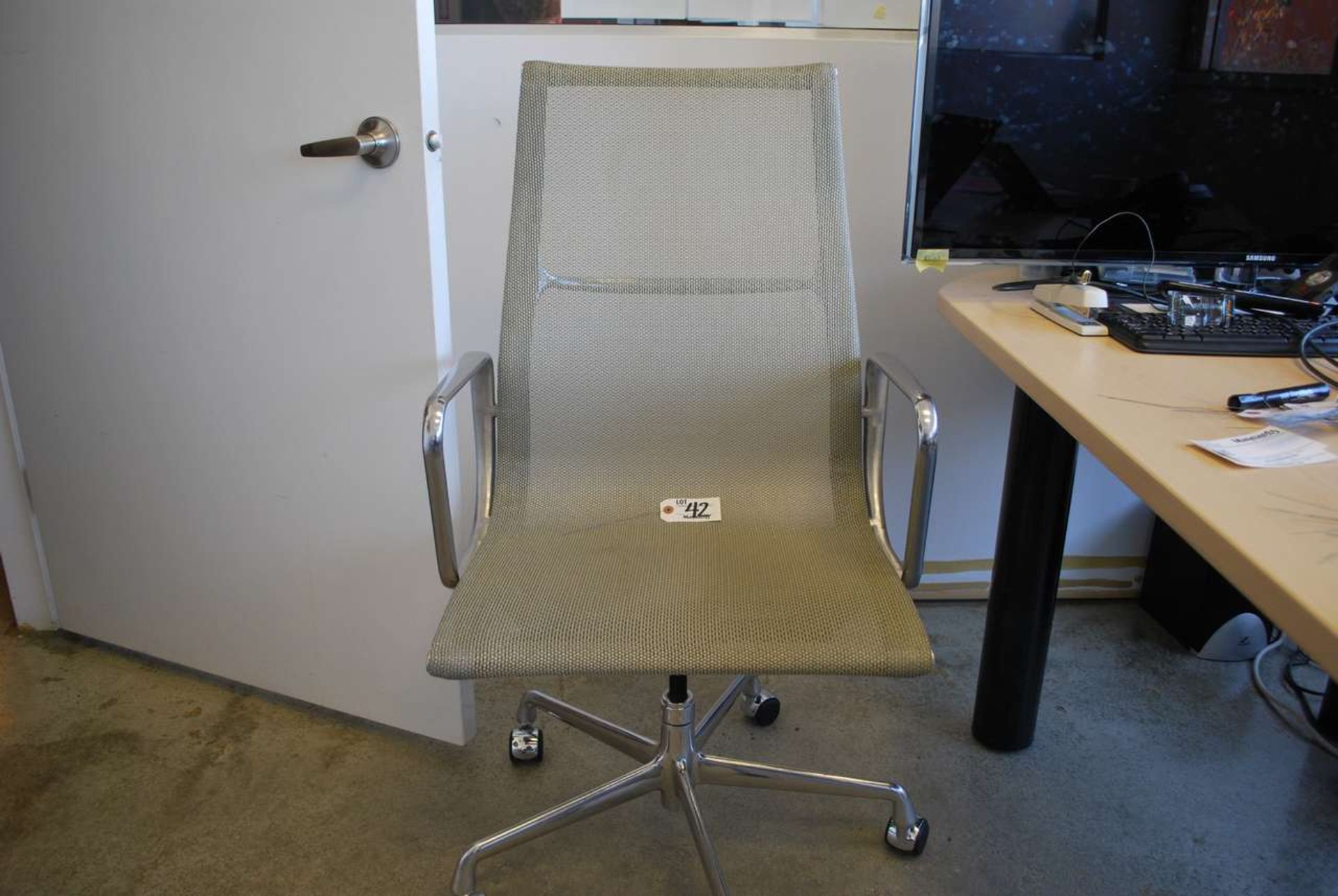 Executive grey mesh highback chair