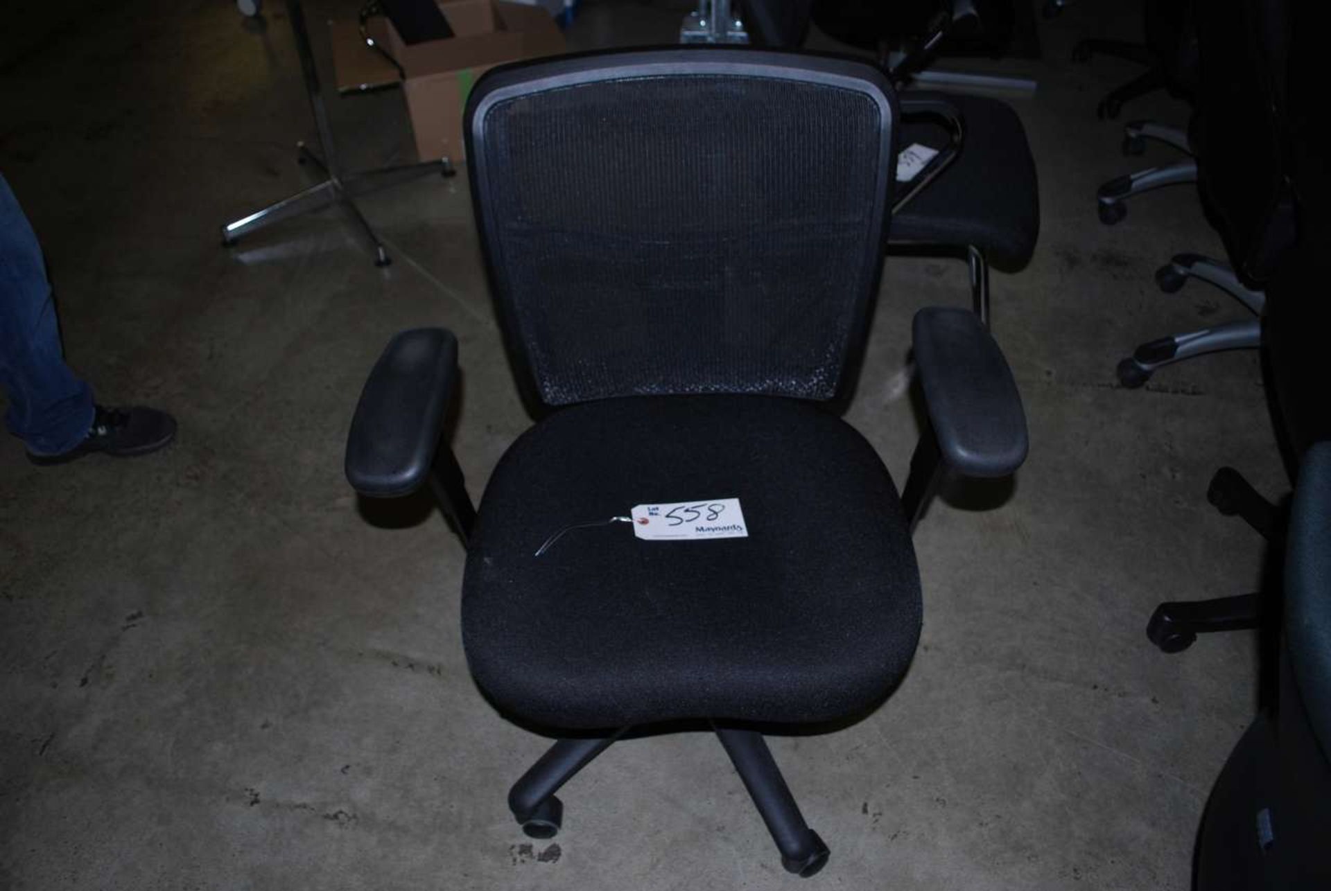 Black cloth mesh back manager chair
