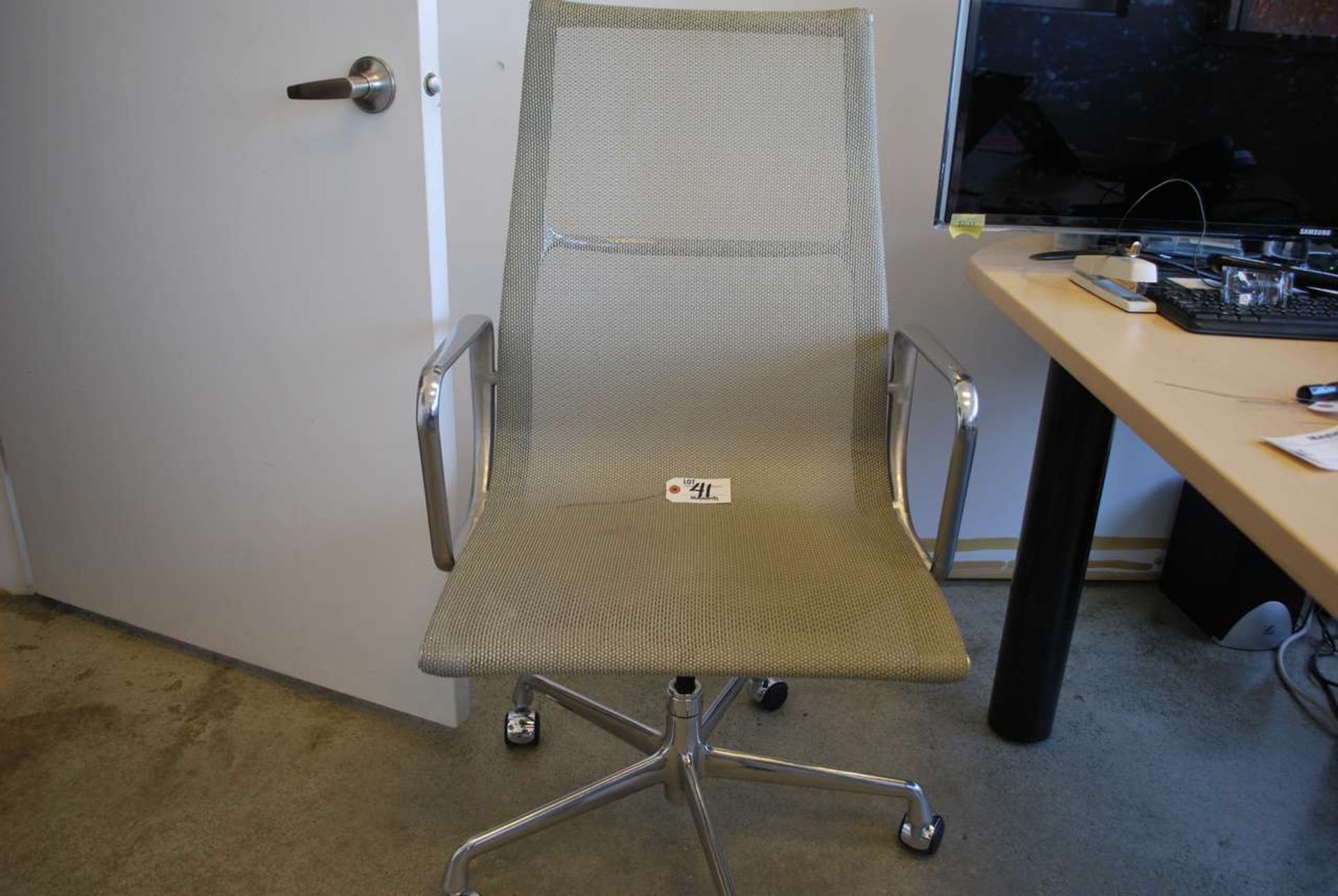 Executive grey mesh highback chair