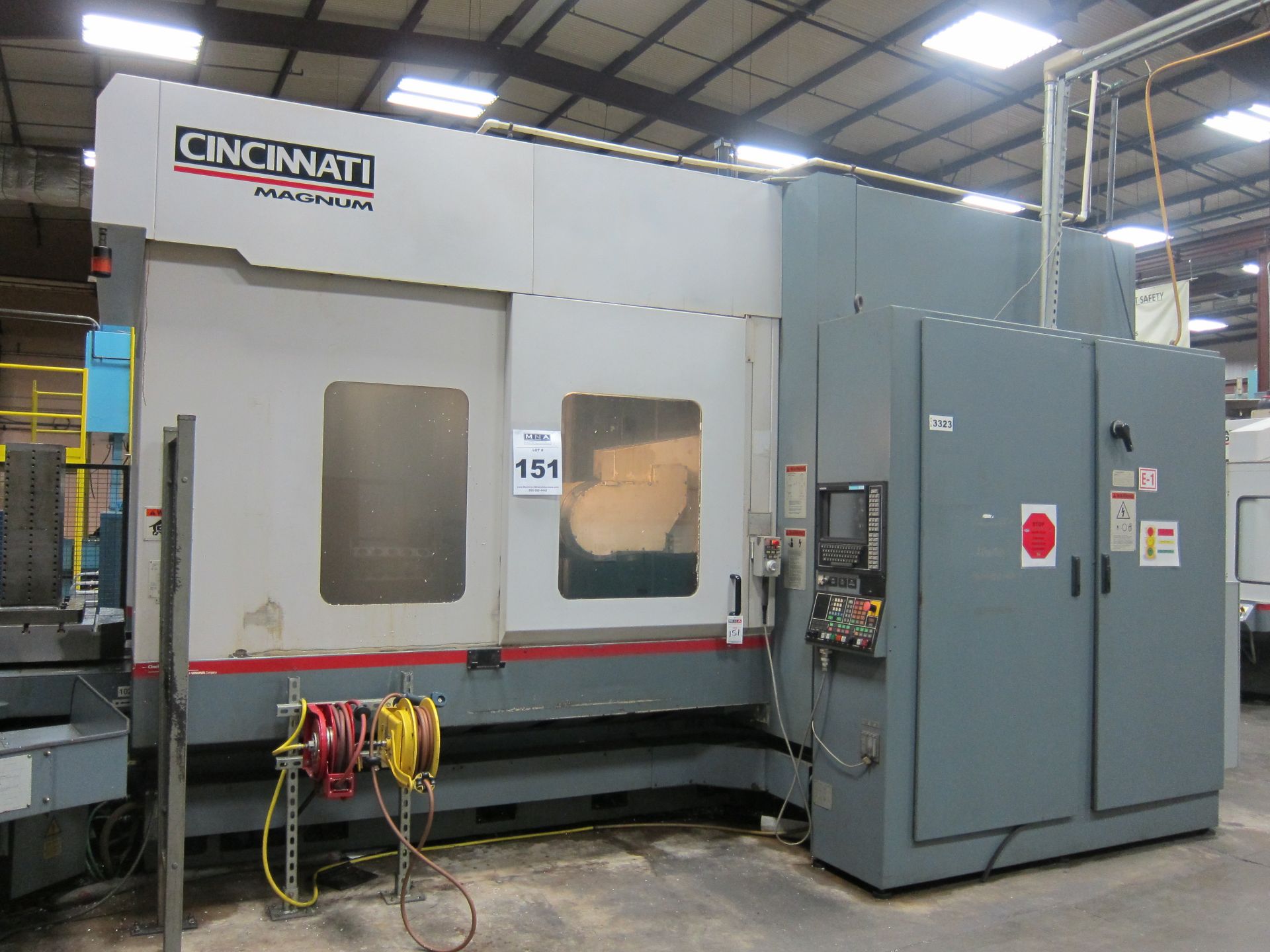 CINCINNATI MAGNUM H5-800-5-AXIS, SIEMENS A950(3) 31.5'' PALLETS, 61''X48''X47'', 180 DEG AXIS A- - Image 3 of 10