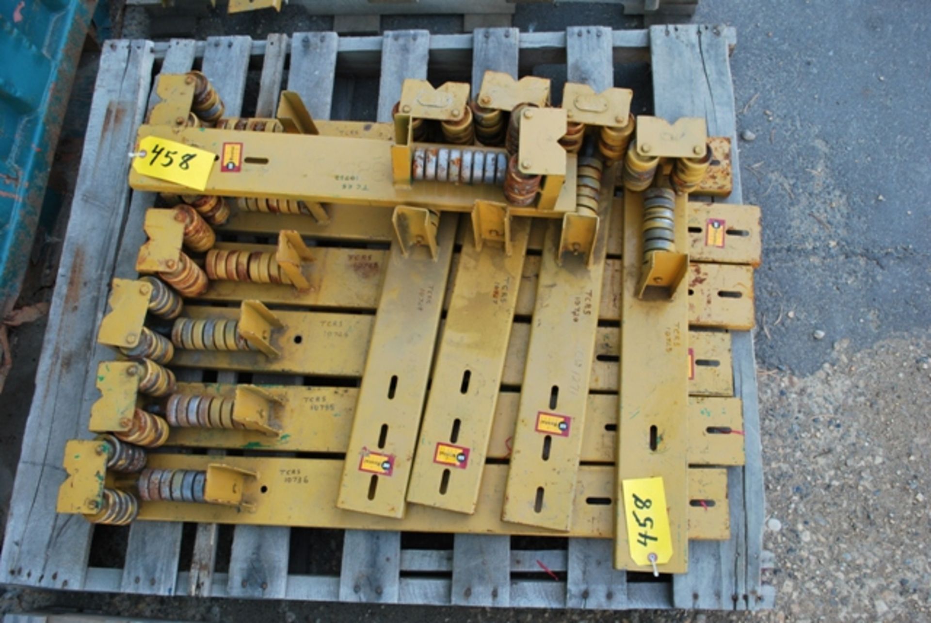 L/O CABLE PULLING ROLLER GUIDE L#110 & 120