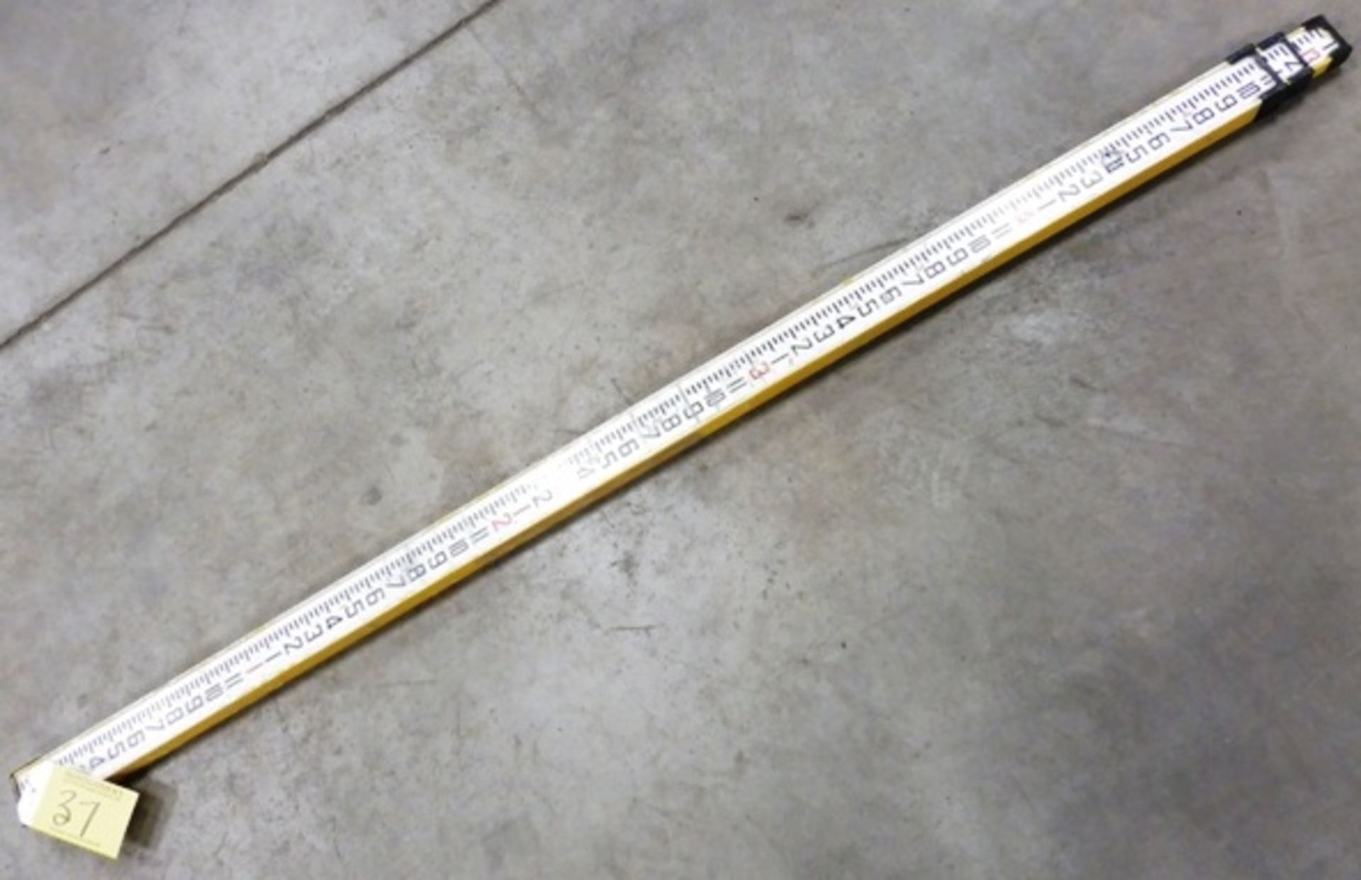 5-METER 3 SECTION SURVEYORS STICK