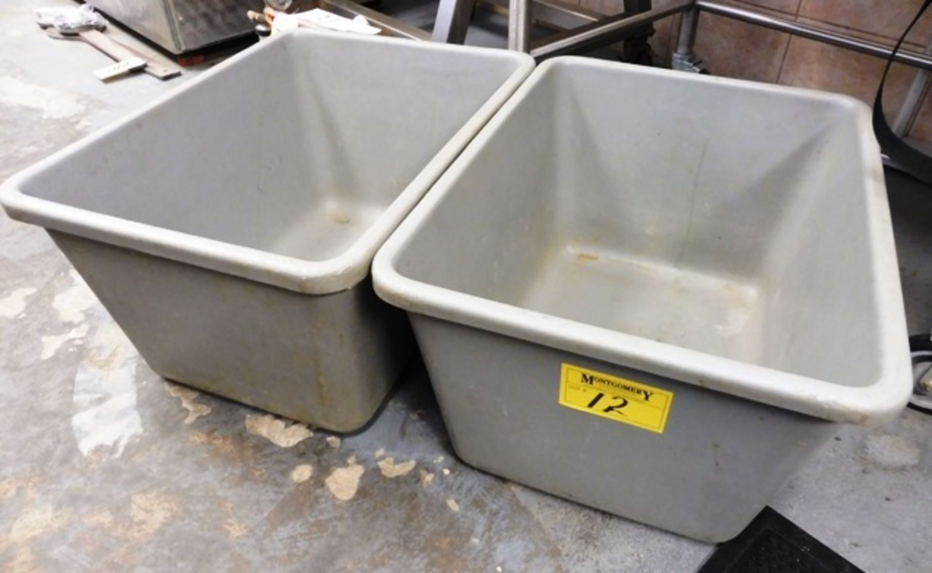 2-18"X24"X14" POLY TUBS