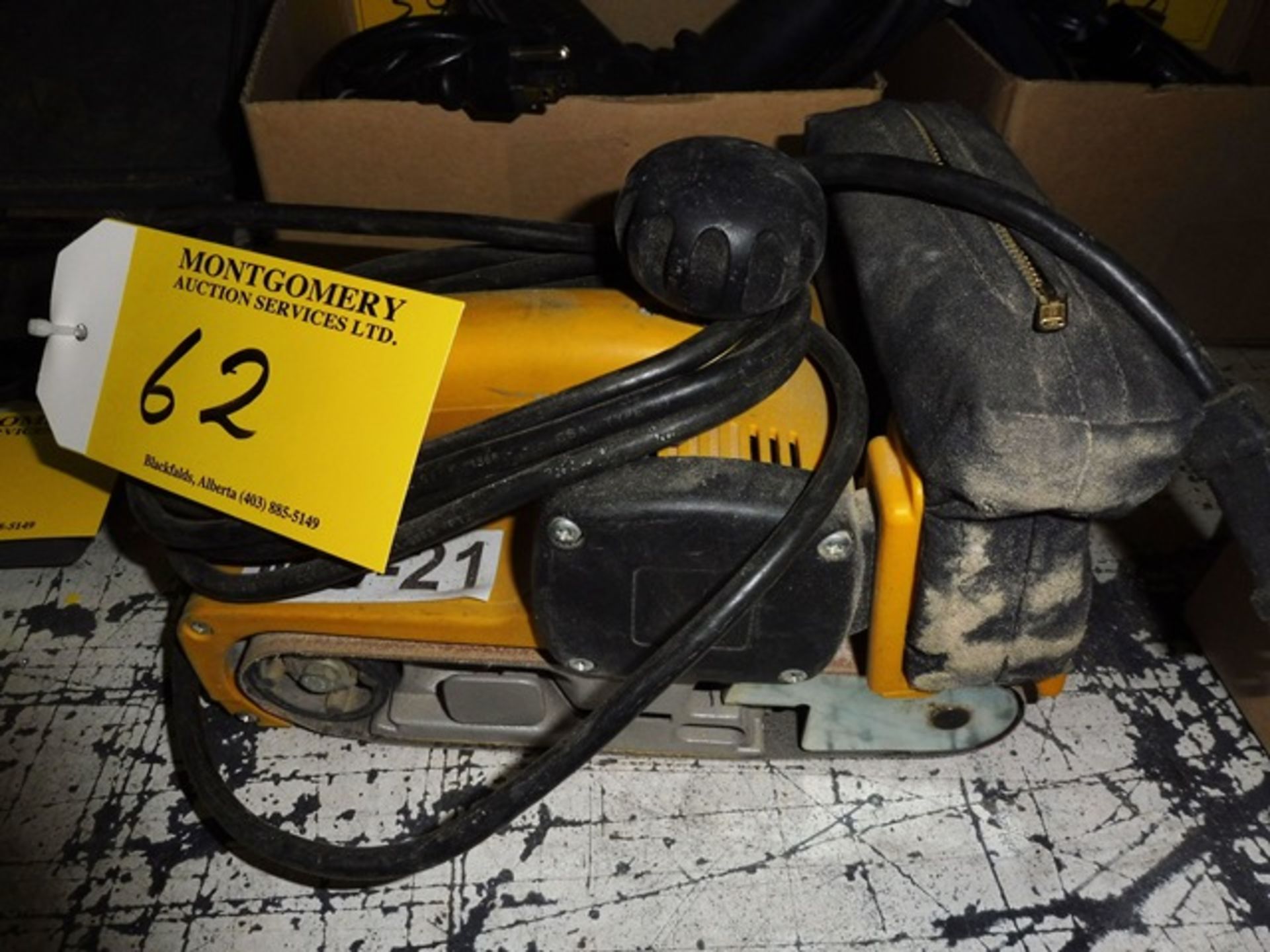 DEWALT 3" BELT SANDER