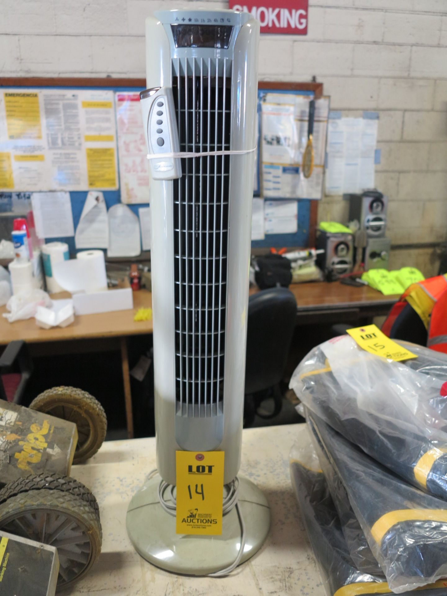 ALOHA BREEZE 30" TOWER FAN W/REMOTE CONTROL