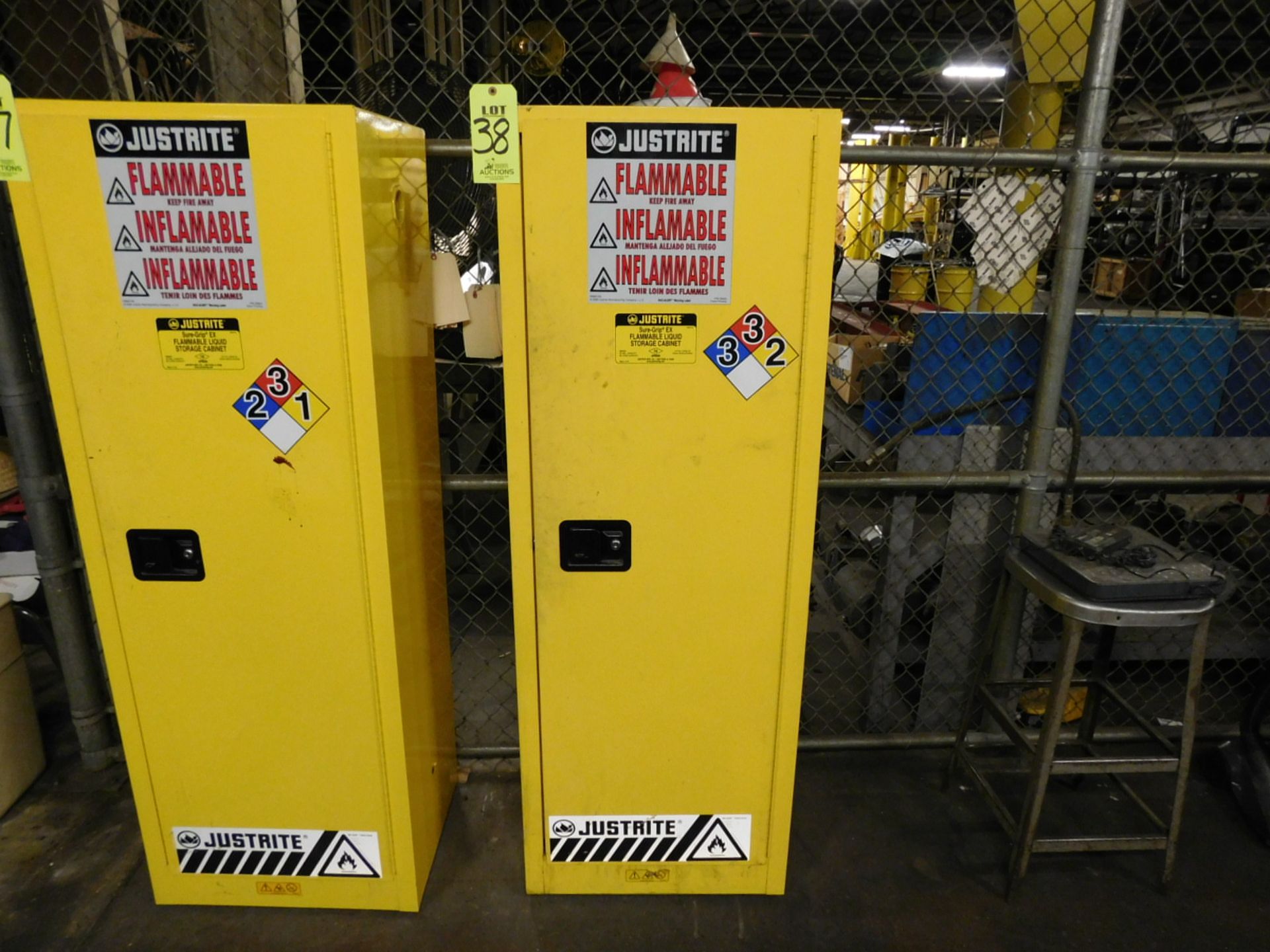 JUSTRITE FLAMMABLE LIQUID STORAGE CABINET, 23"X18"X66", 4 SHELVES, W/CONTENTS OR W/O - YOUR CHOICE!