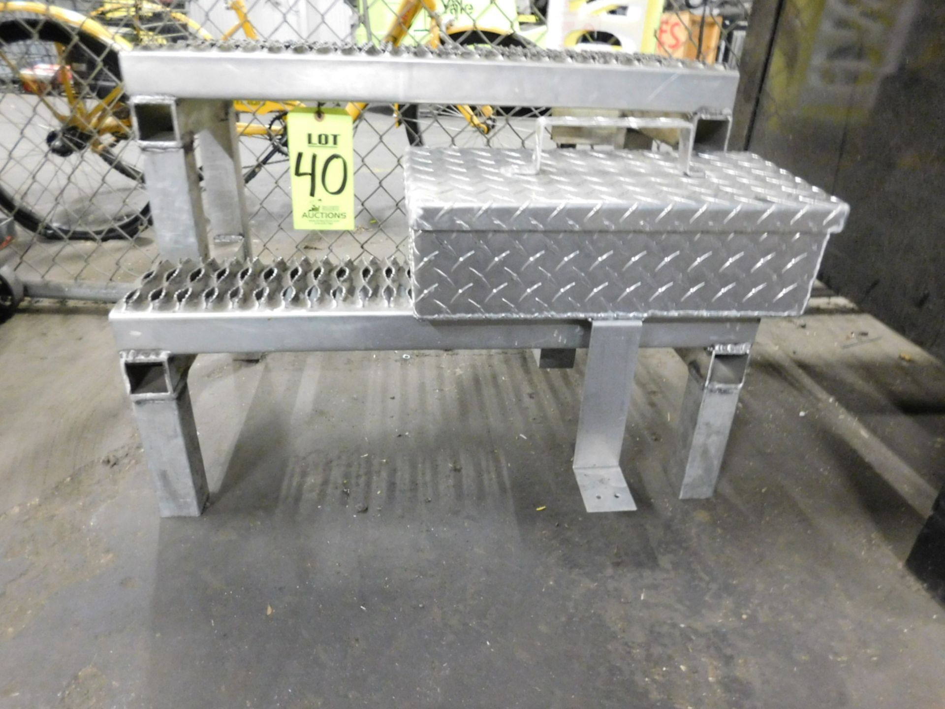 2-STEP TRAILER PLATFORM, AND READY TO MOUNT ALUMINUM DIAMOND PLATE TOOL BOX - Image 4 of 4