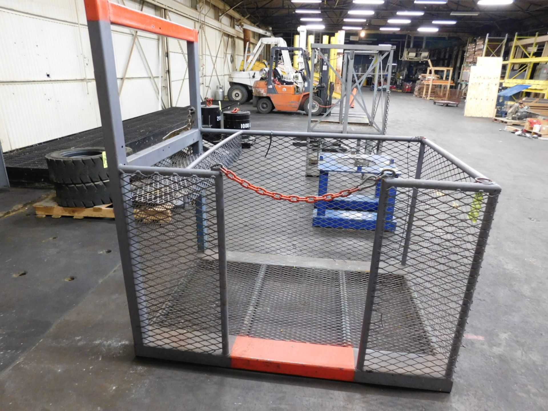FORKLIFT MAN CAGE,42"X60"X39", (63" AT TALLEST POINT) (SEE PHOTO) - Image 4 of 4