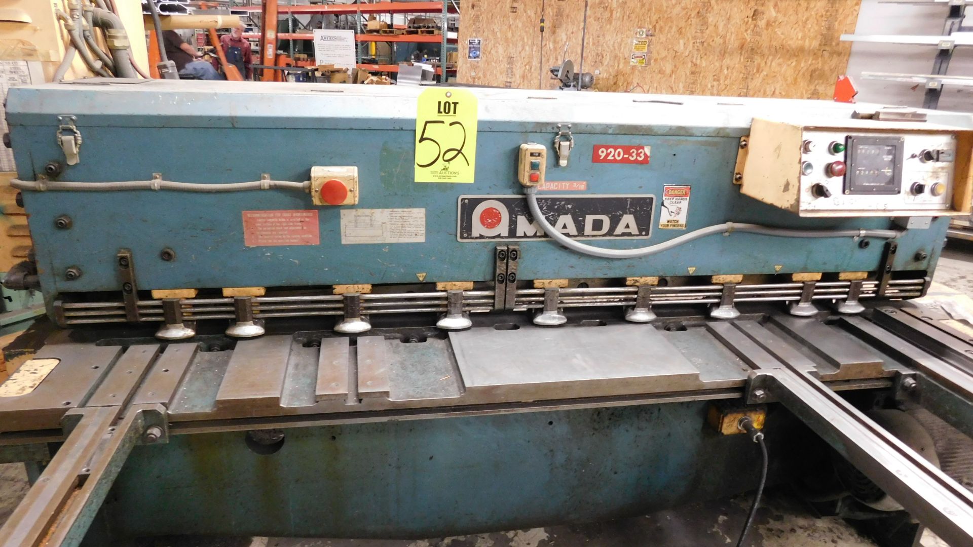 1979 AMADA 1M-2045 SHEAR, 13/16 GAGE X 6’ CAPACITY MILD STEEL, POWER BACK GAUGE, SHEET SUPPORTS - Image 5 of 5