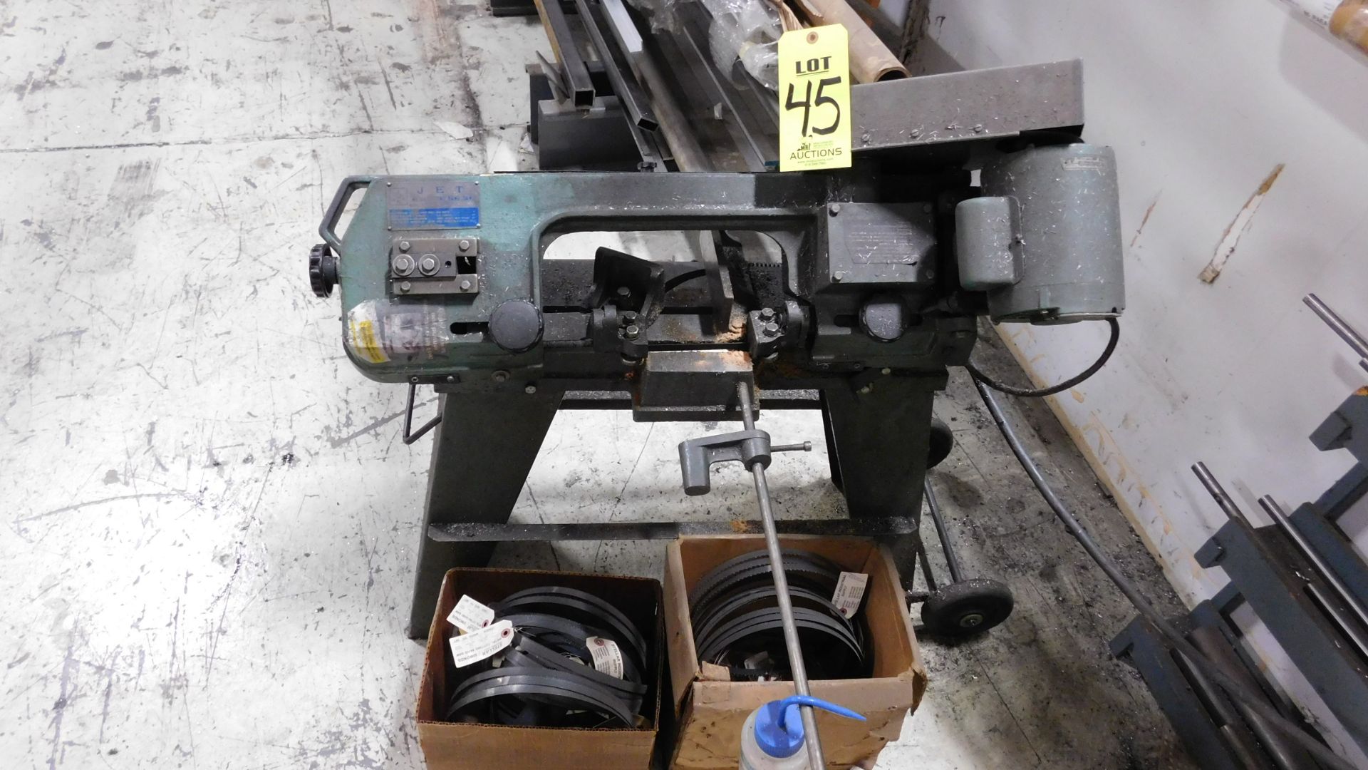 JET METAL CUTTING BANDSAW, MODEL HVBS-461, S/N 903760, W/EXTRA BLADES