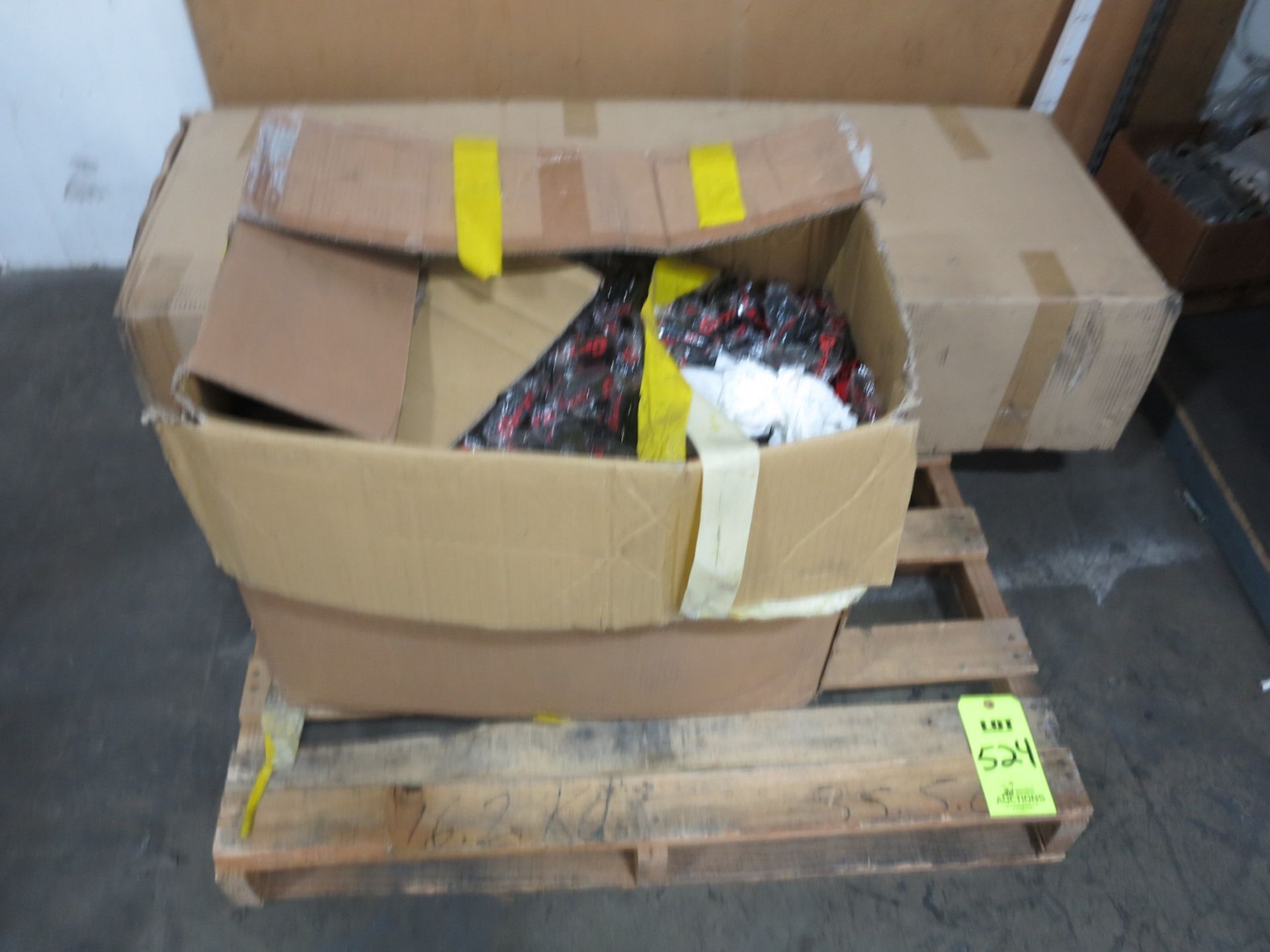 PALLET OF LAN AND EXHAUST SYSTEM