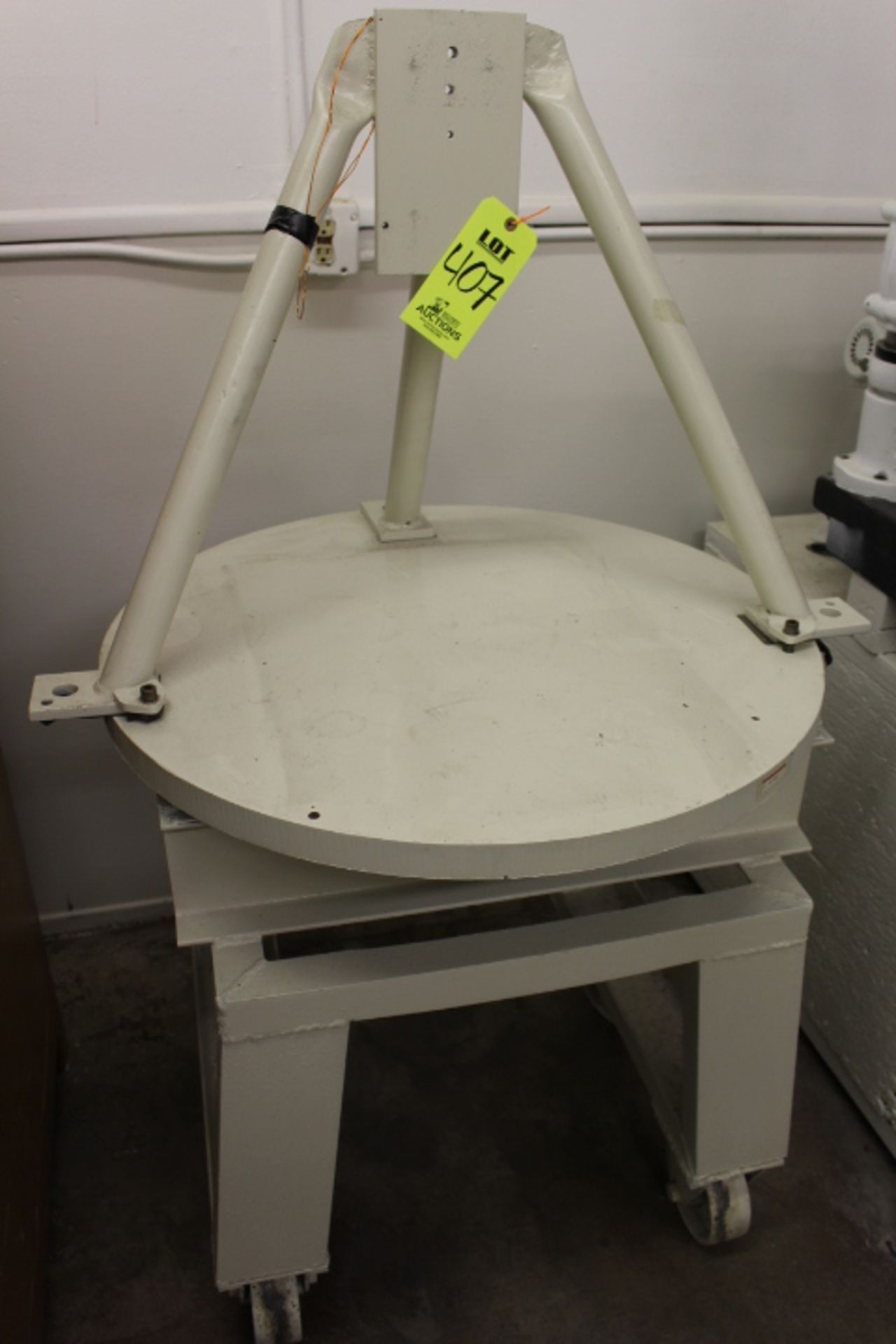 STEEL TABLE STAND DAVIDSON-ROLLER