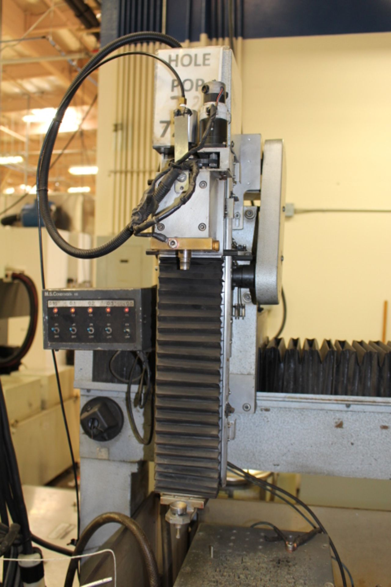 CURRENT EDM DRILL CT 500 F CNC HOLE DRILLER, 57 AMPS, 22 CURRENT, 4-AXIS HAAS 5C INDEXER, TRAVELS: - Image 4 of 12