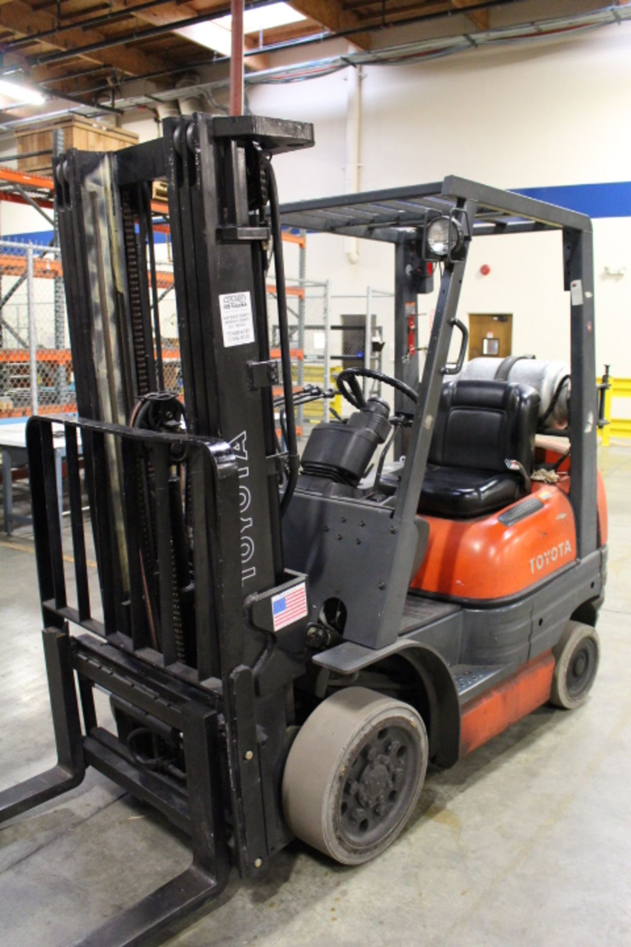 TOYOTA FORKLIFT, MODEL 42-6FGCU20, 4000-LB CAPACITY, LPG, 189” LIFT HEIGHT, 3-STAGE MAST, SIDE - Bild 7 aus 7