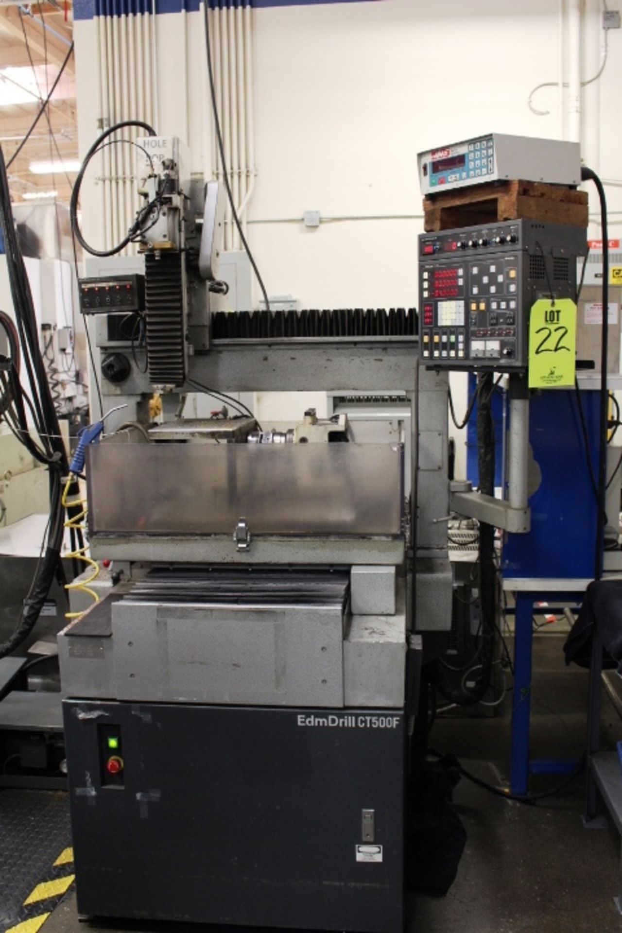 CURRENT EDM DRILL CT 500 F CNC HOLE DRILLER, 57 AMPS, 22 CURRENT, 4-AXIS HAAS 5C INDEXER, TRAVELS: - Image 2 of 12