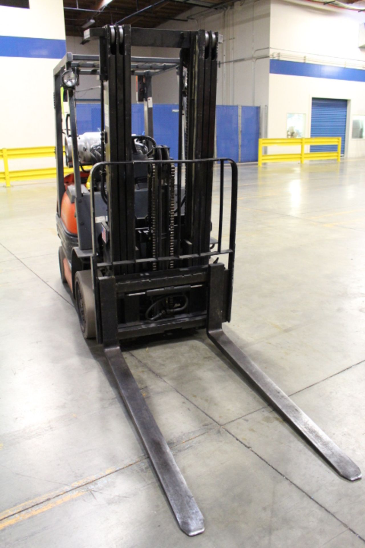 TOYOTA FORKLIFT, MODEL 42-6FGCU20, 4000-LB CAPACITY, LPG, 189” LIFT HEIGHT, 3-STAGE MAST, SIDE - Bild 3 aus 7