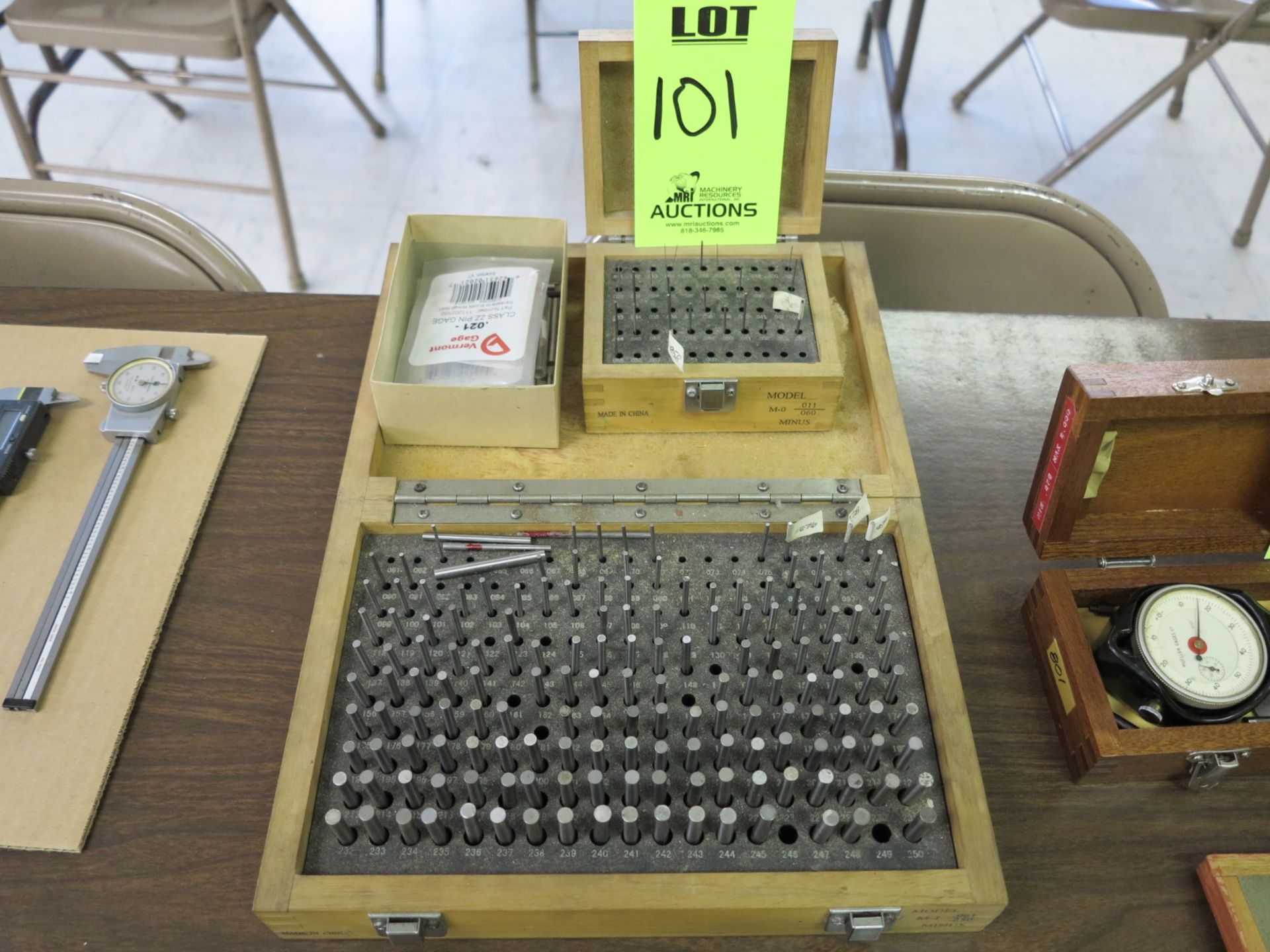 LOT OF 2 BOXES WITH PIN GAUGES