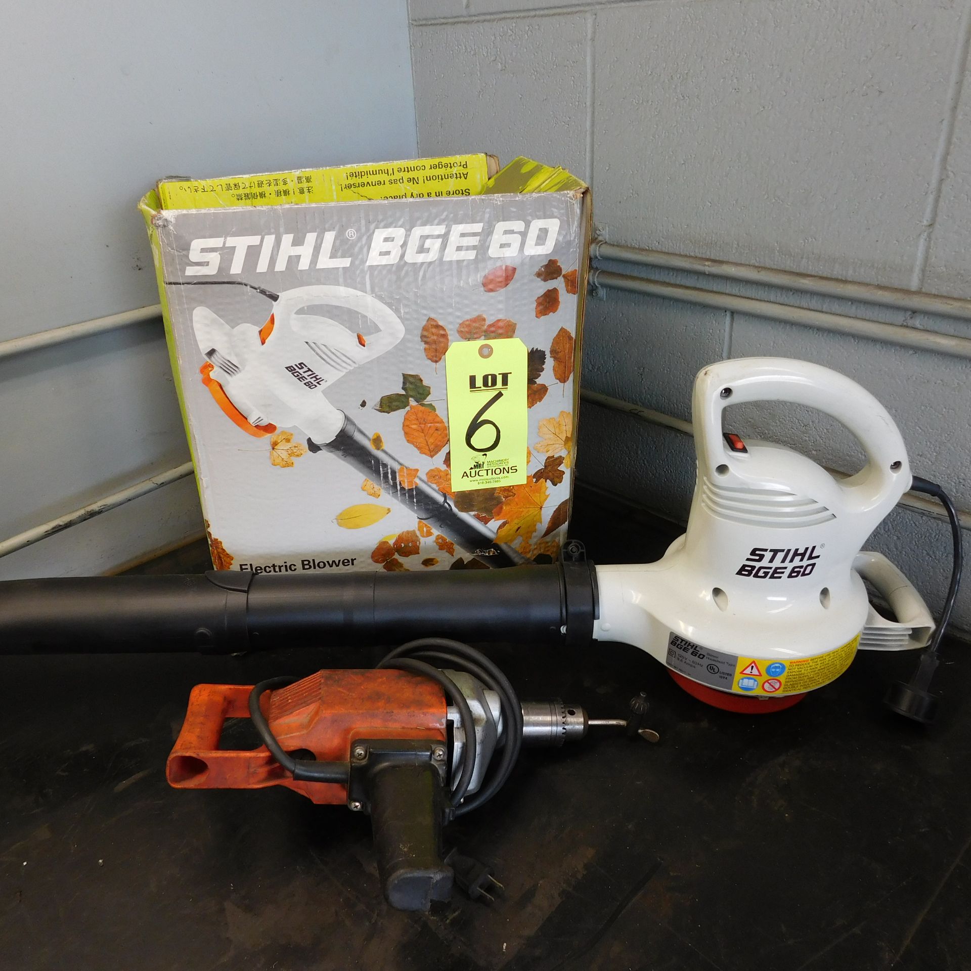 STIHL BGE60 ELECTRIC LEAF BLOWER, 1/2" DRILL